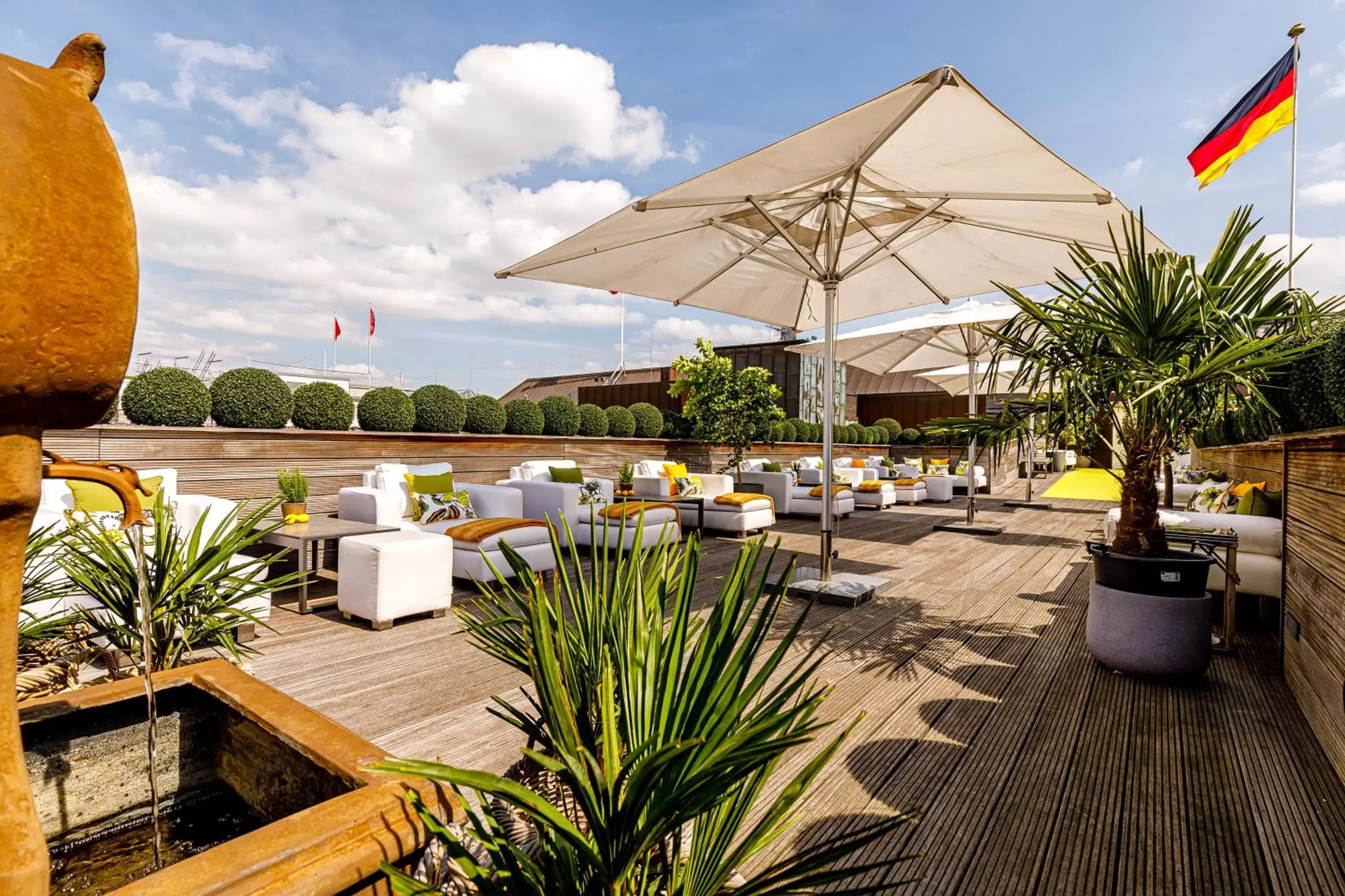 Balcony/Terrace, Restaurant/Places to Eat in Fairmont Hotel Vier Jahreszeiten