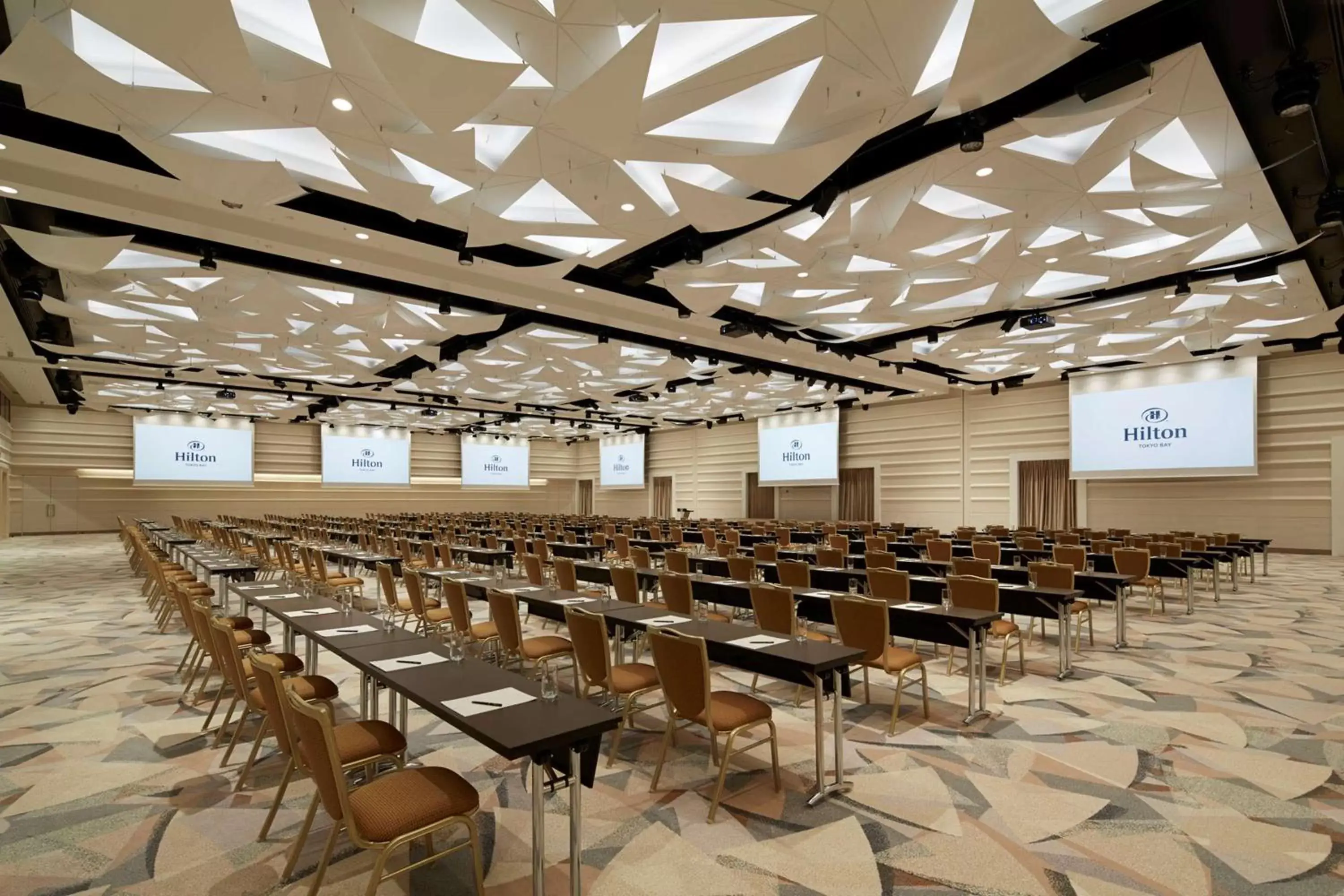 Meeting/conference room in Hilton Tokyo Bay