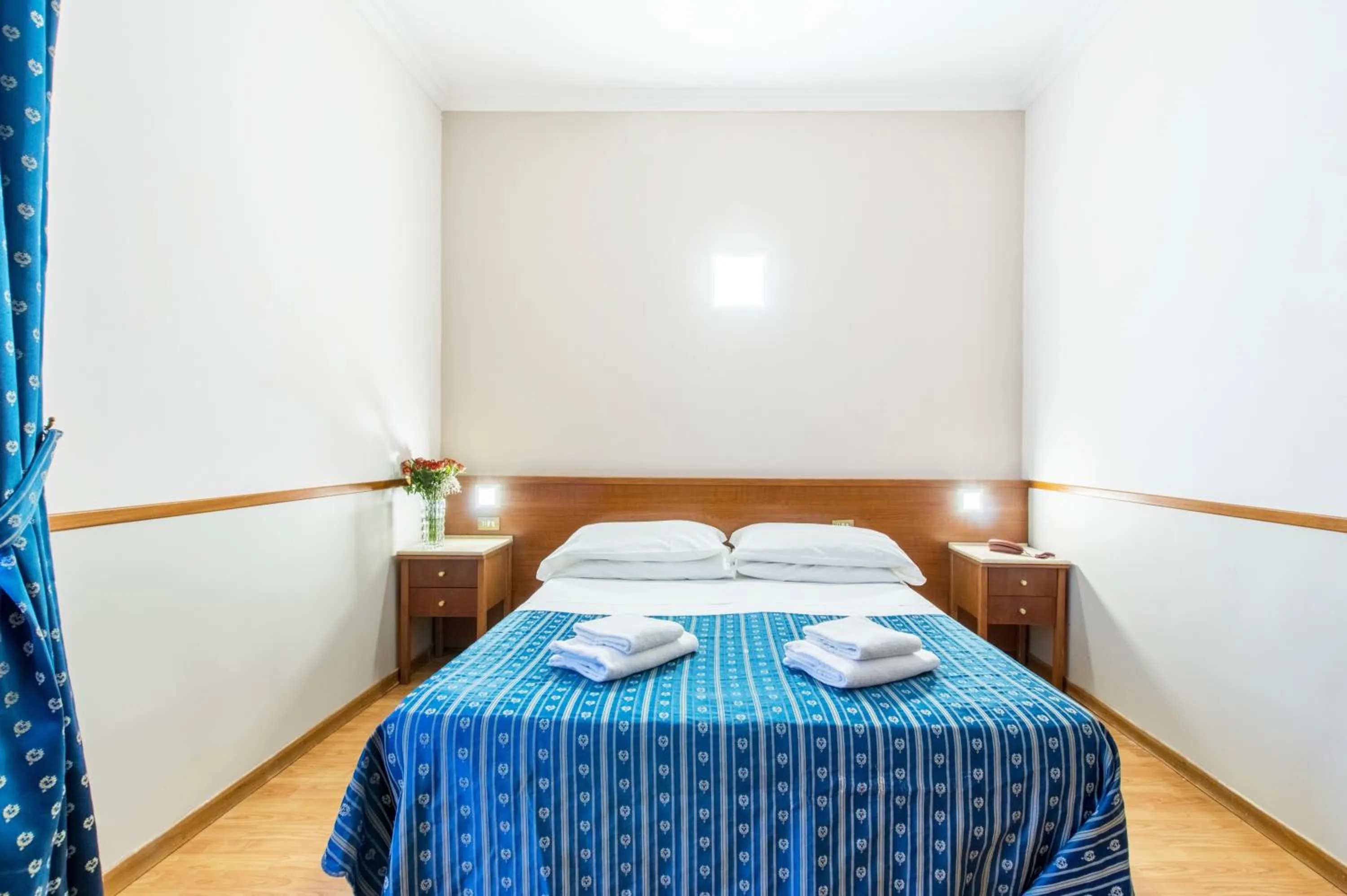 Decorative detail, Bed in Hotel Tempio Di Pallade