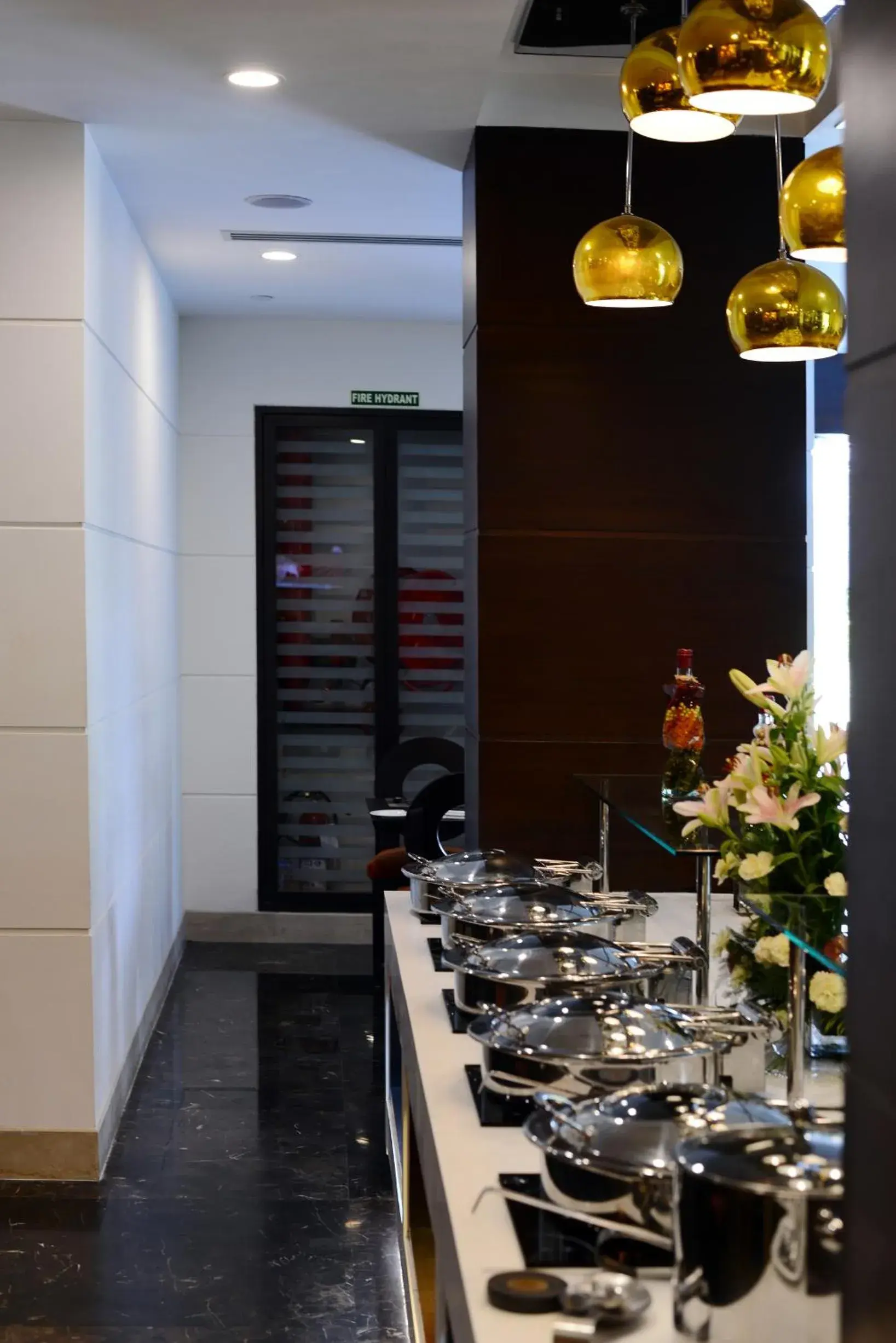 Restaurant/places to eat, Kitchen/Kitchenette in Country Inn & Suites by Radisson, Gurugram Sohna Road