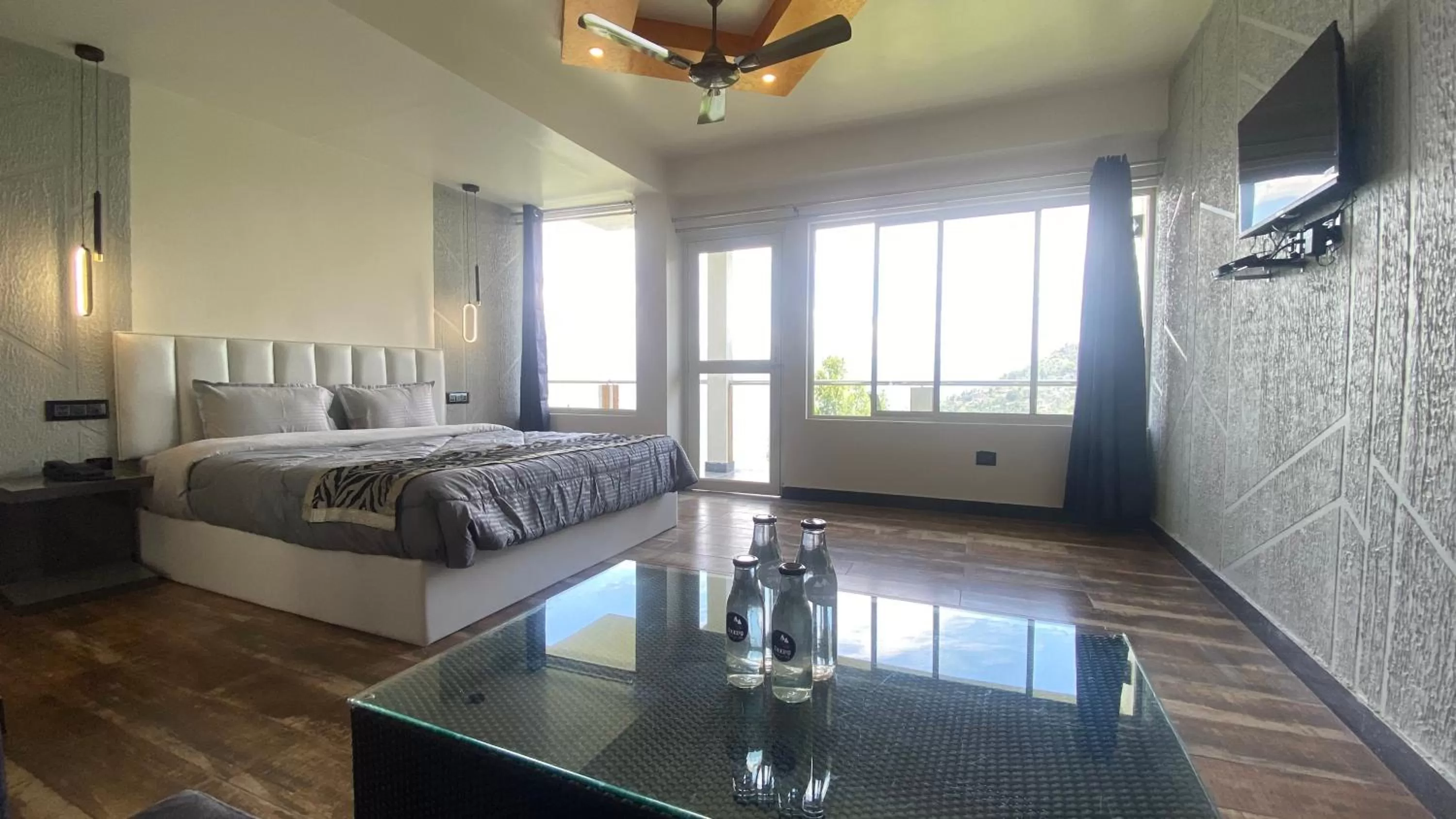 Bed in Sood's Himalayan Vista