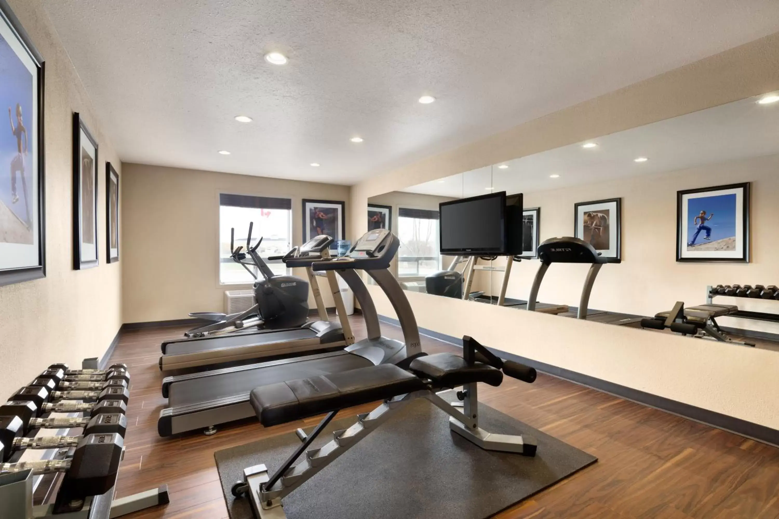 Fitness centre/facilities, Fitness Center/Facilities in Days Inn by Wyndham Regina