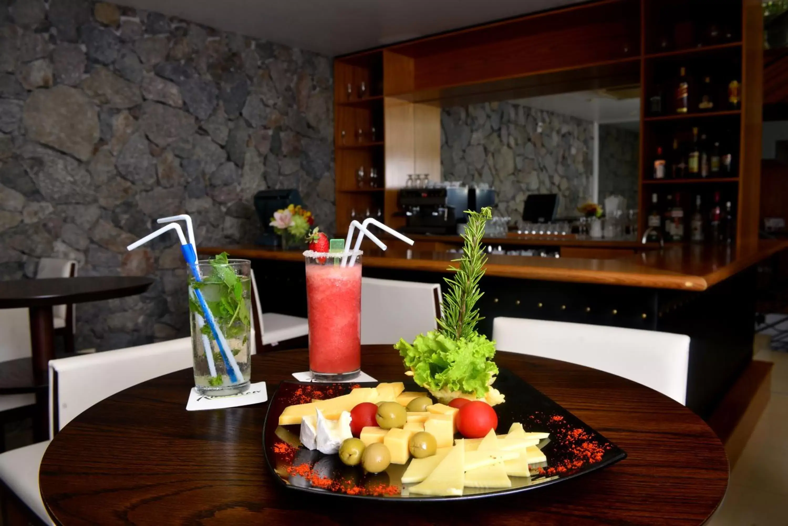 Lounge or bar in Radisson Colonia Del Sacramento Hotel
