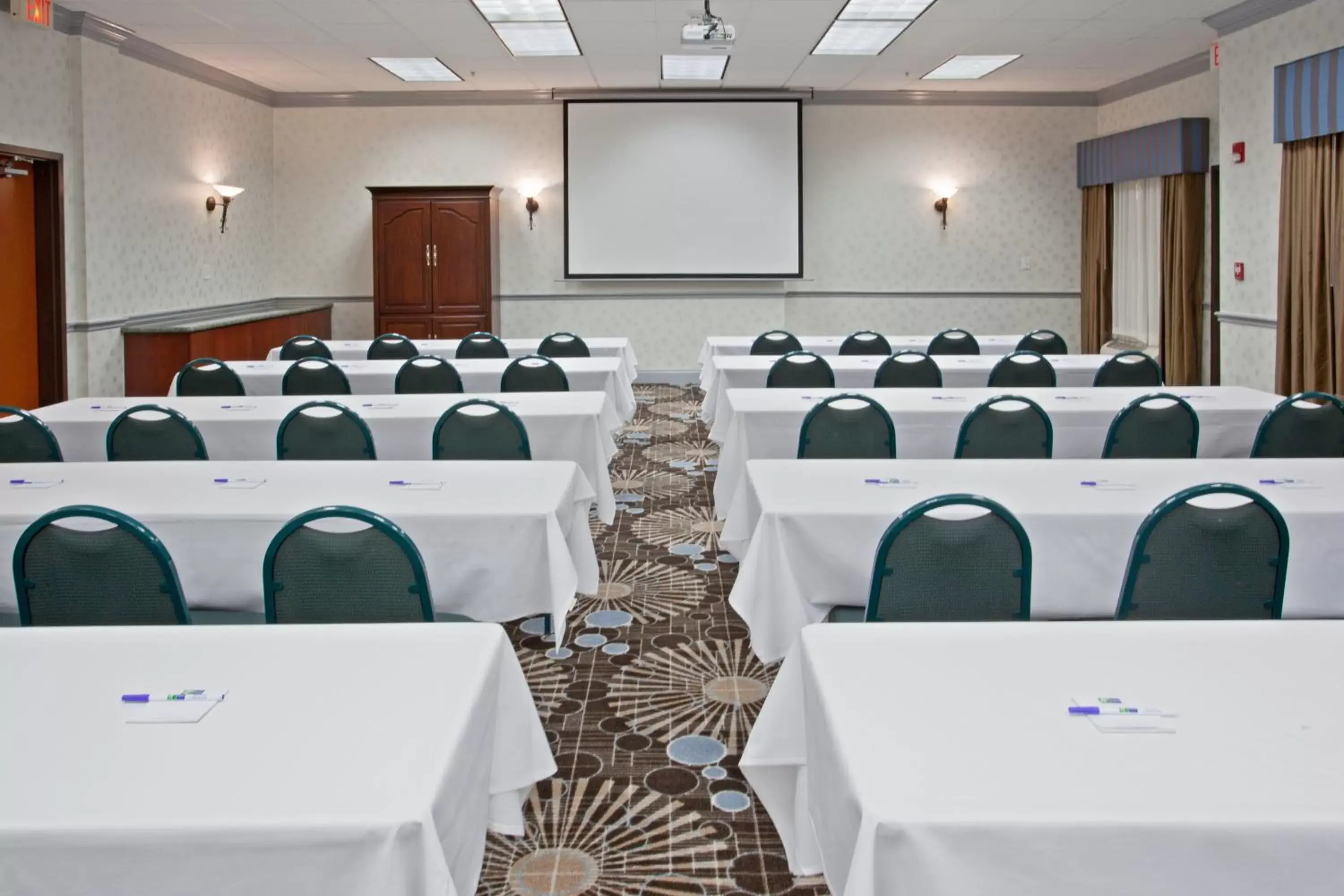 Meeting/conference room, Business Area/Conference Room in Holiday Inn Express & Suites College Station, an IHG Hotel