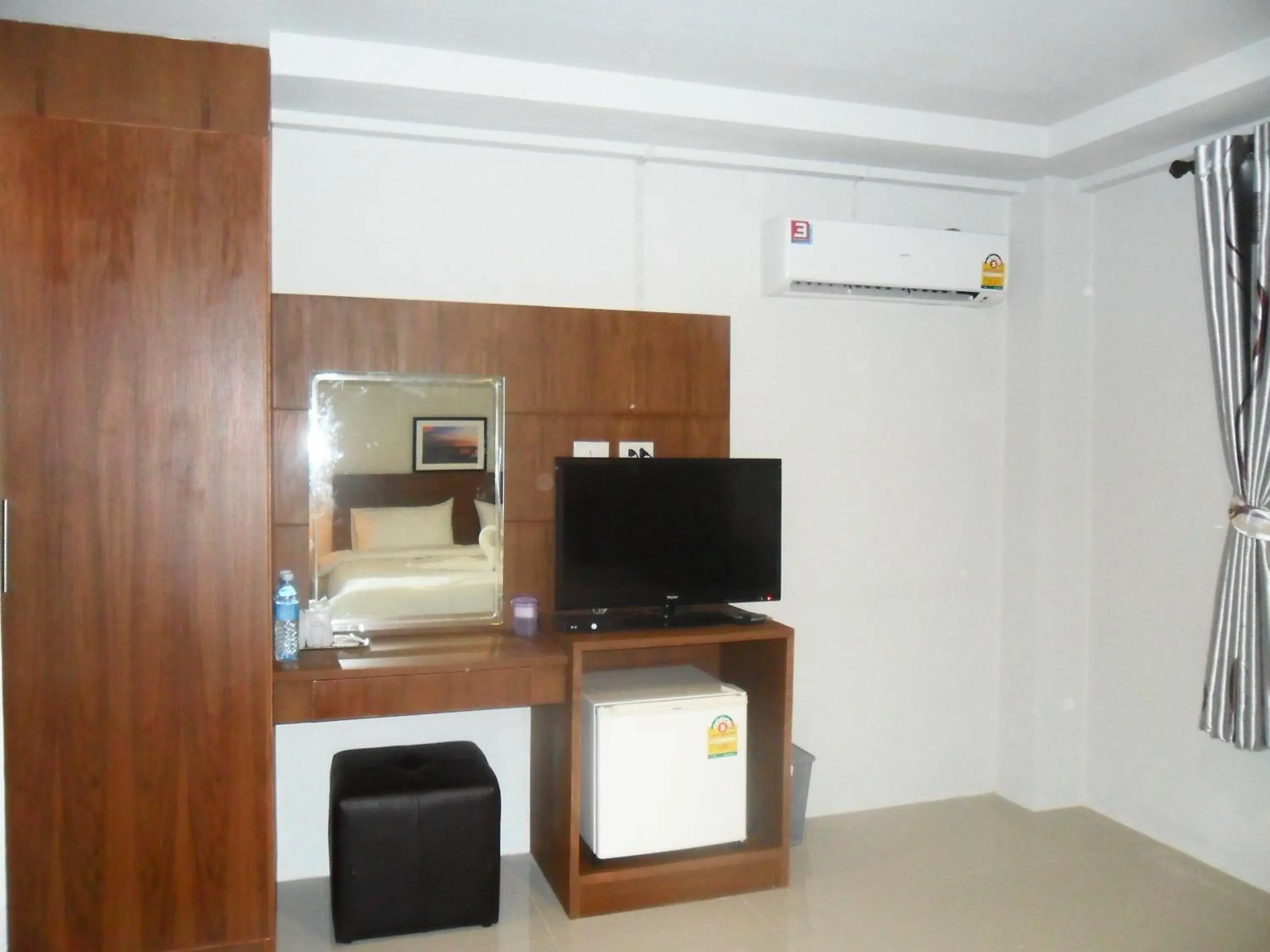 Photo of the whole room in The City House Photo of the whole room in The City House