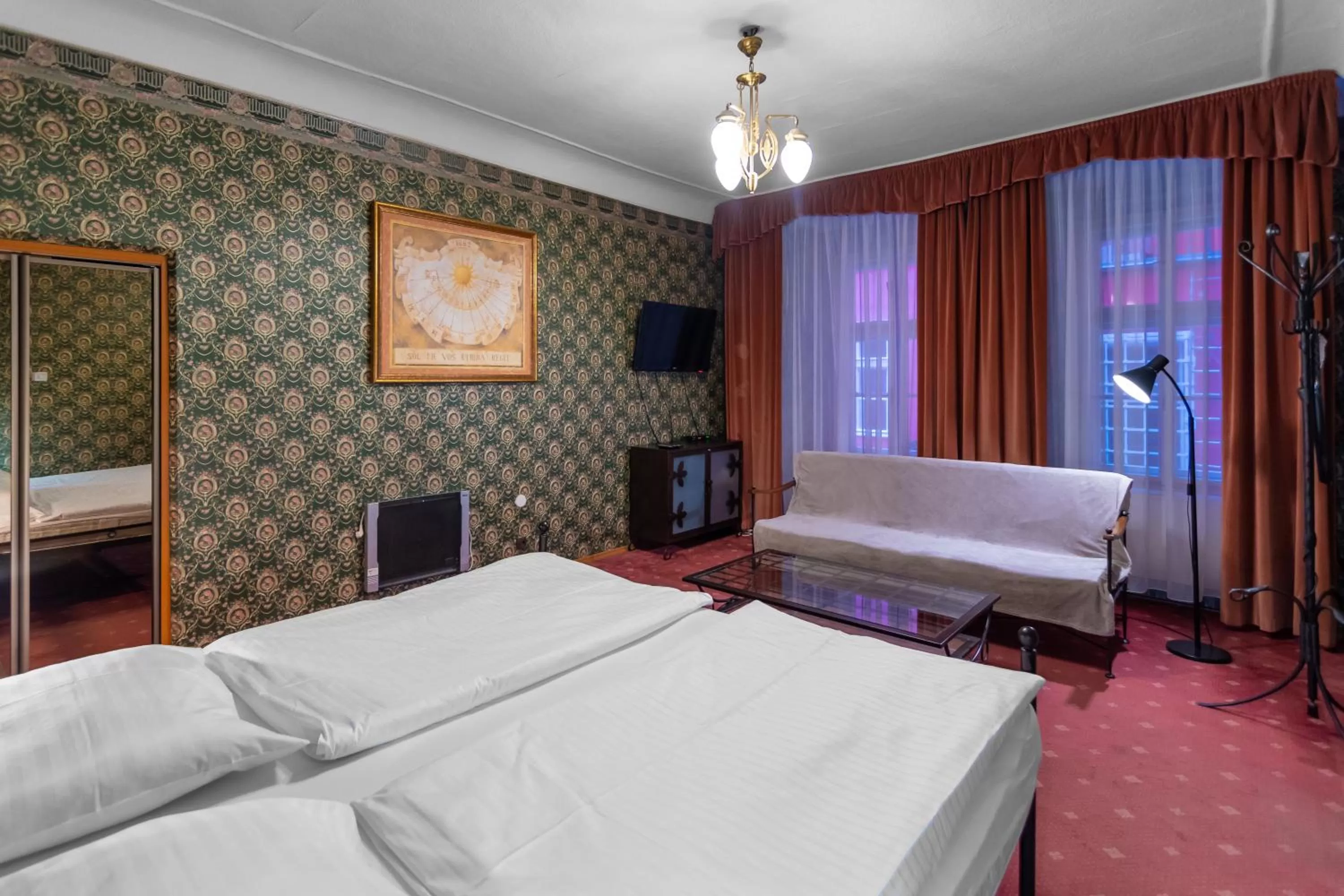 Photo of the whole room, Bed in Residence Seven Angels