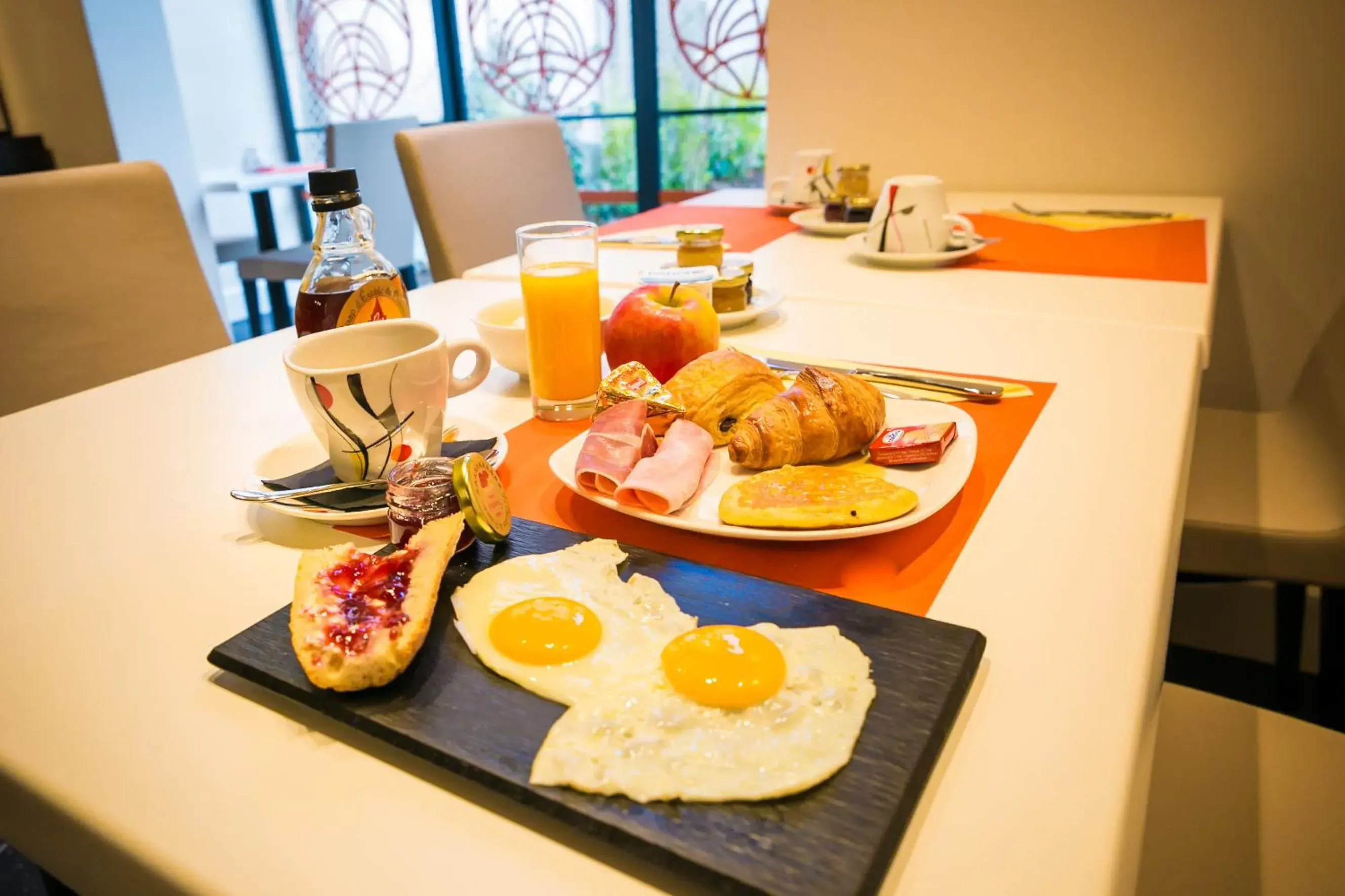 Buffet breakfast, Breakfast in Best Western Hotel Journel Saint-Laurent-du-Var