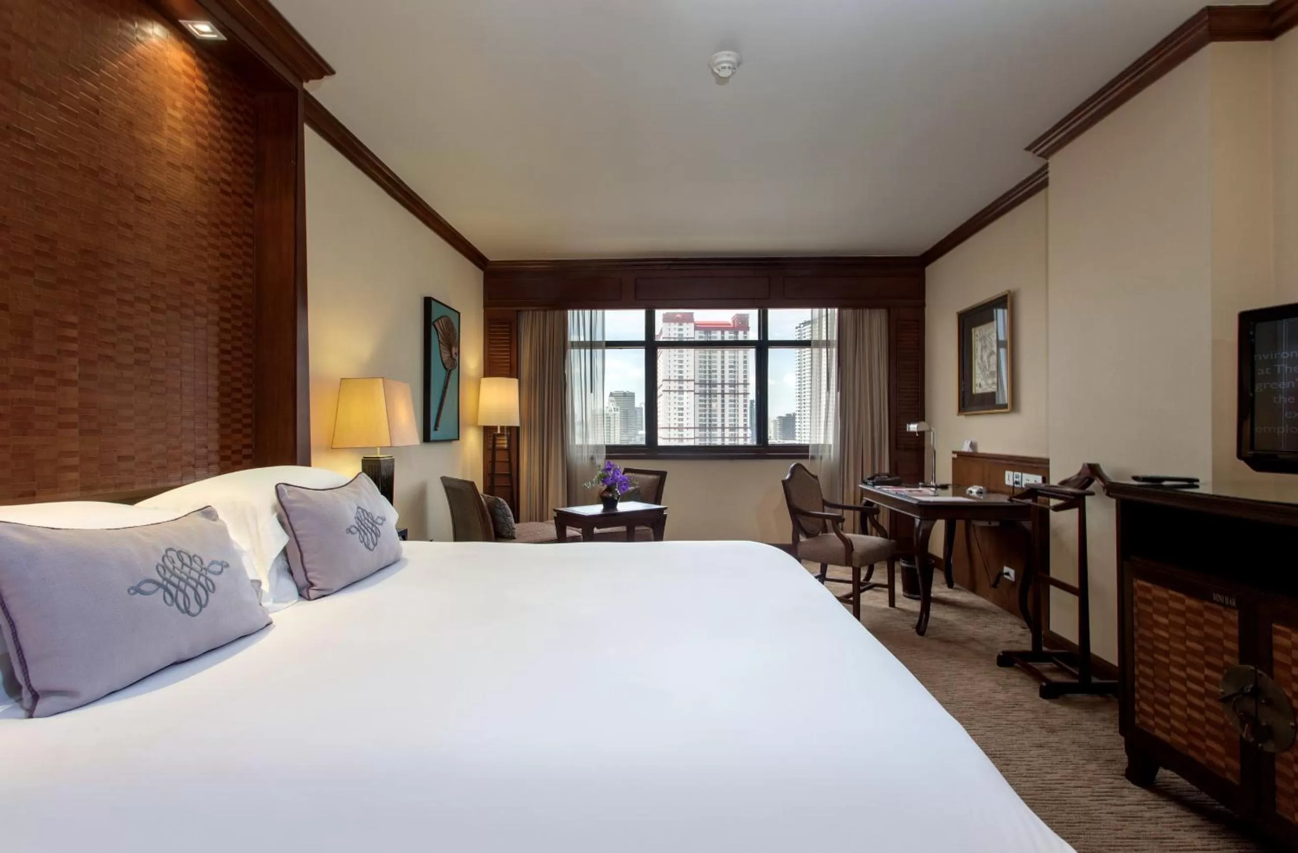 Bedroom, Bed in The Sukosol Hotel