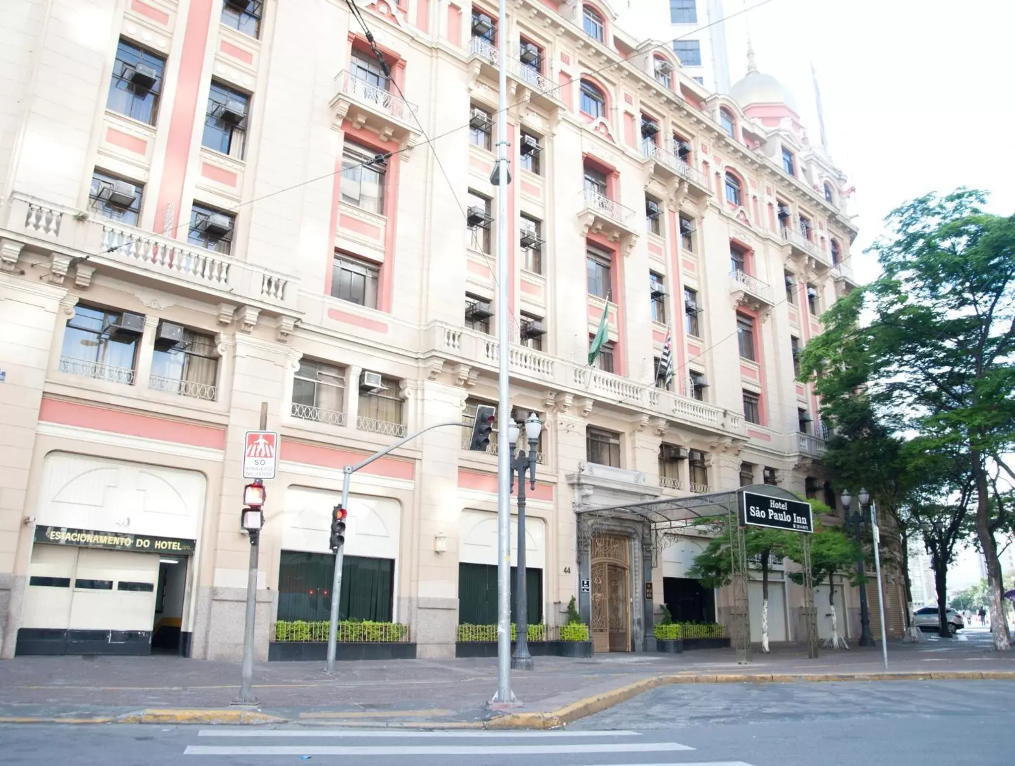 Facade/entrance, Property Building in São Paulo Inn Hotel - A 600 METROS DA RUA 25 DE MARÇO