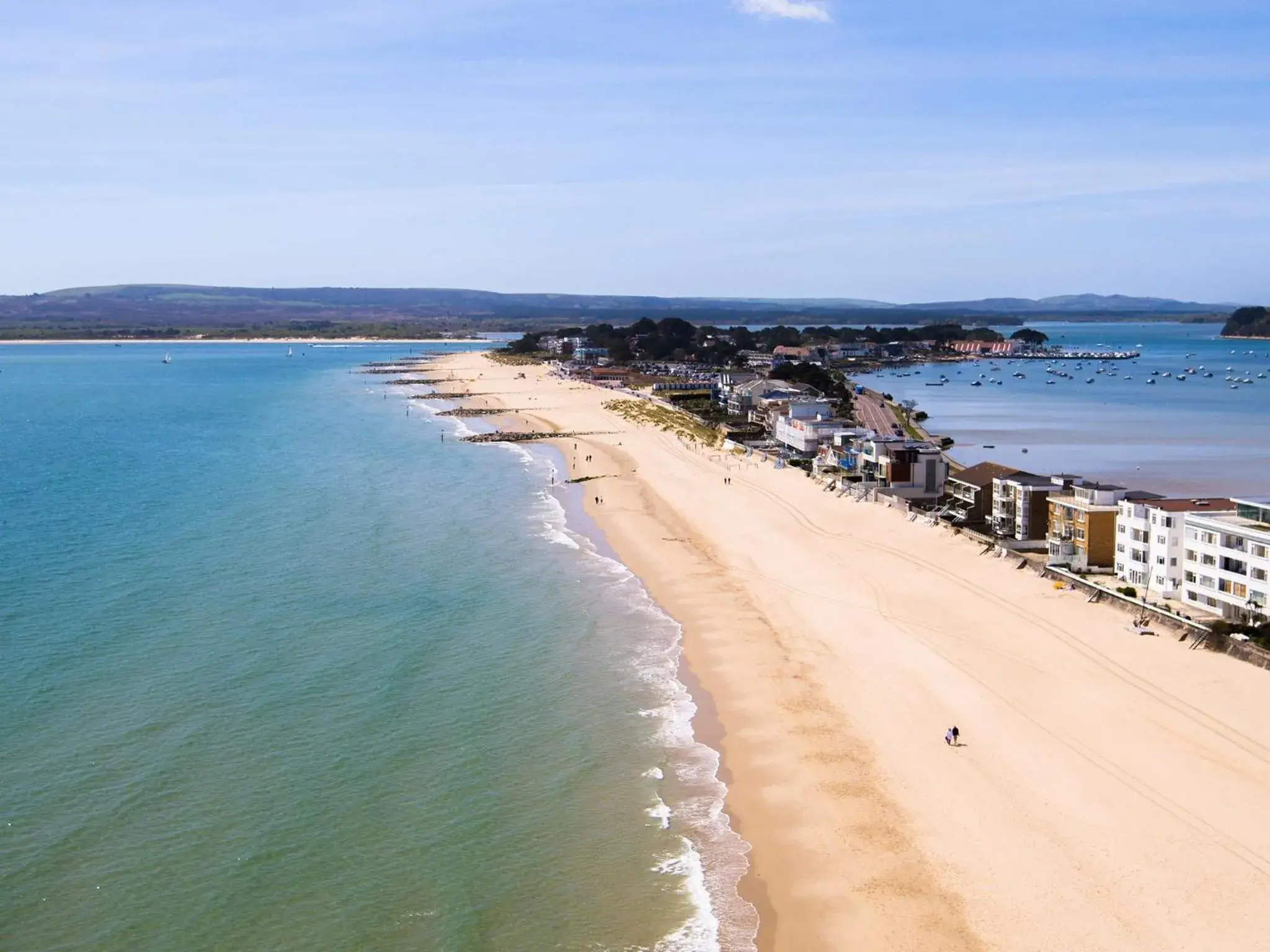 Beach in Sandbanks Hotel