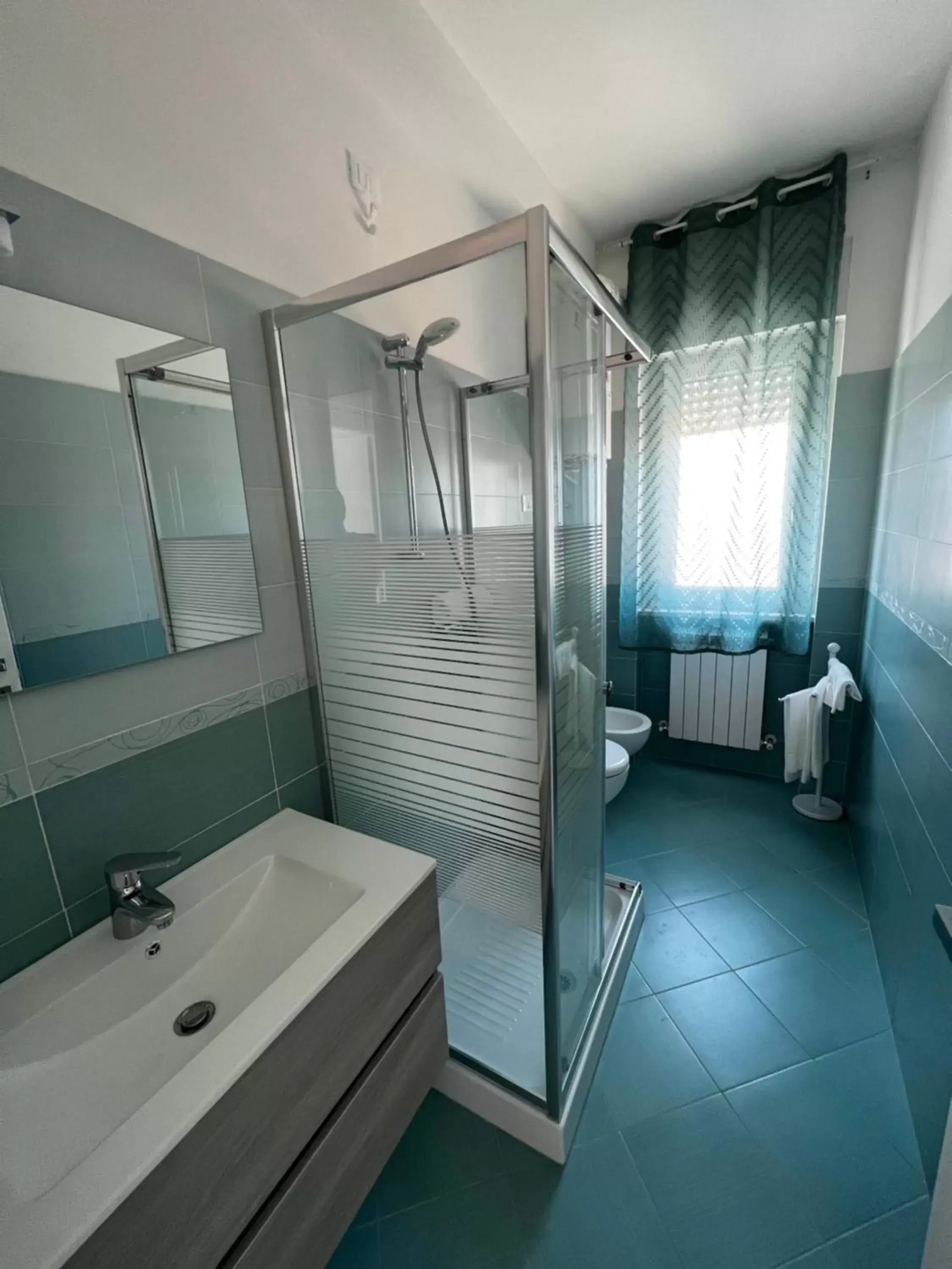 Shower, Bathroom in Nautilus Appartamenti a mare