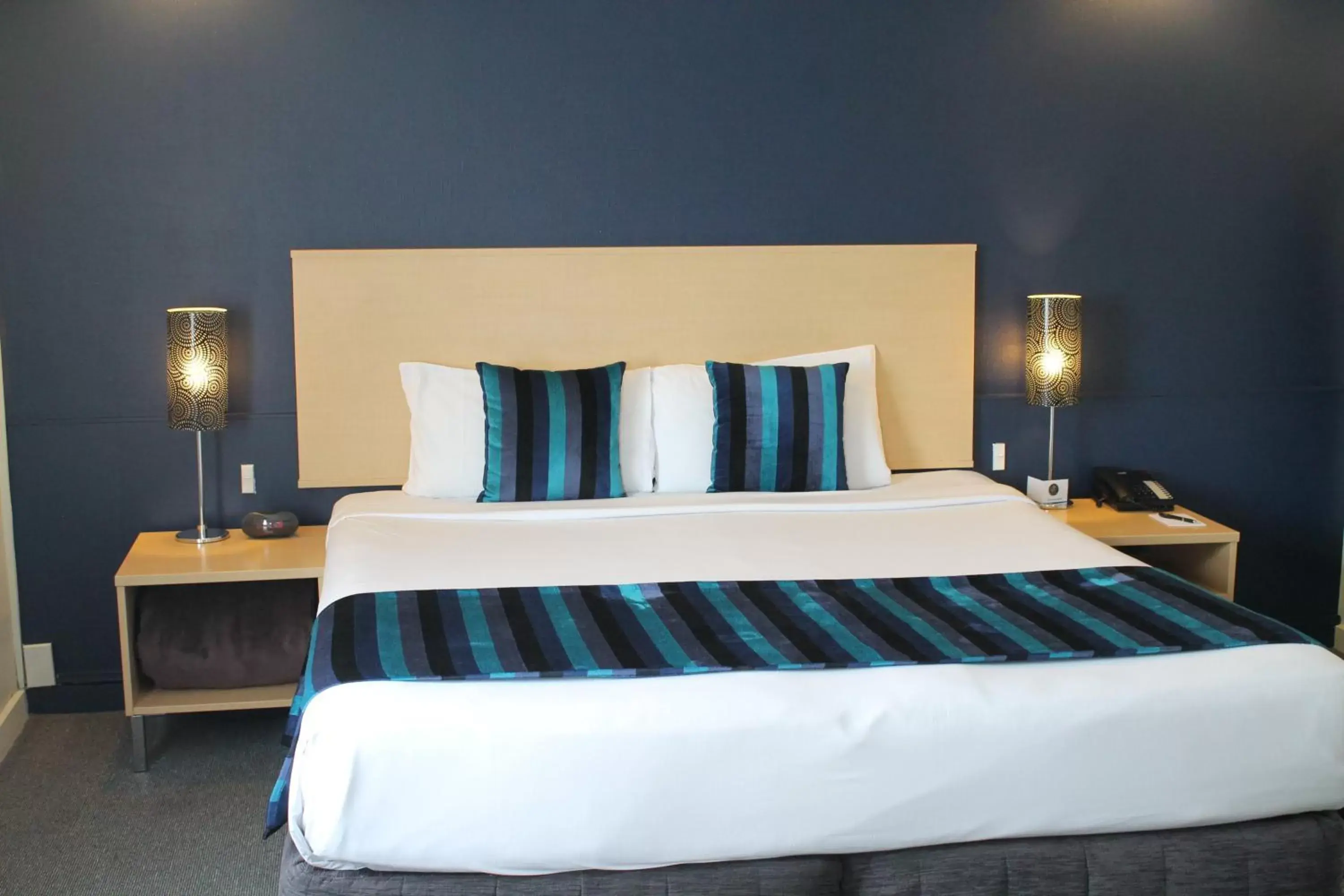 Bed in Willis Wellington Hotel