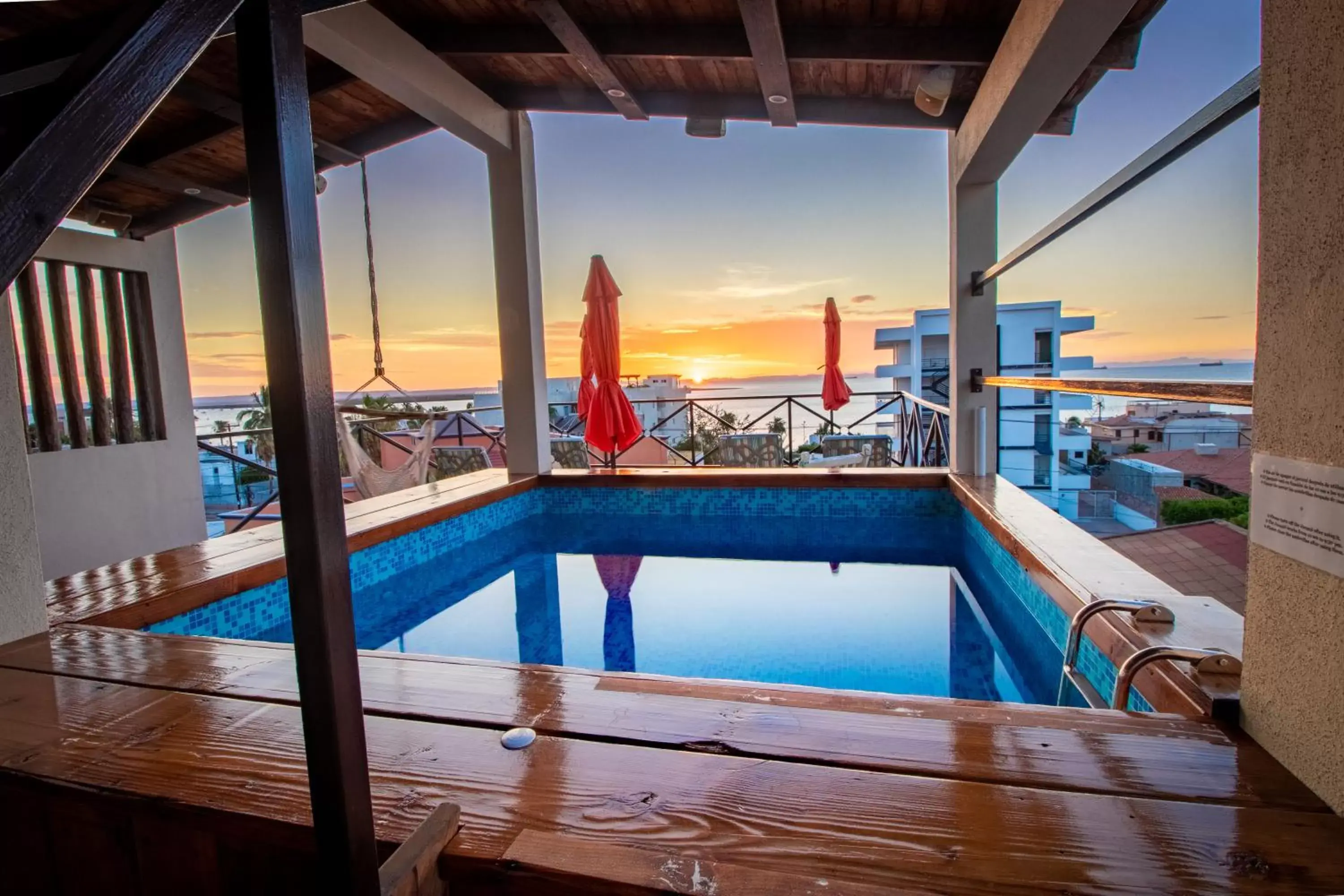 Hot Tub, Swimming Pool in Residence Las Flores