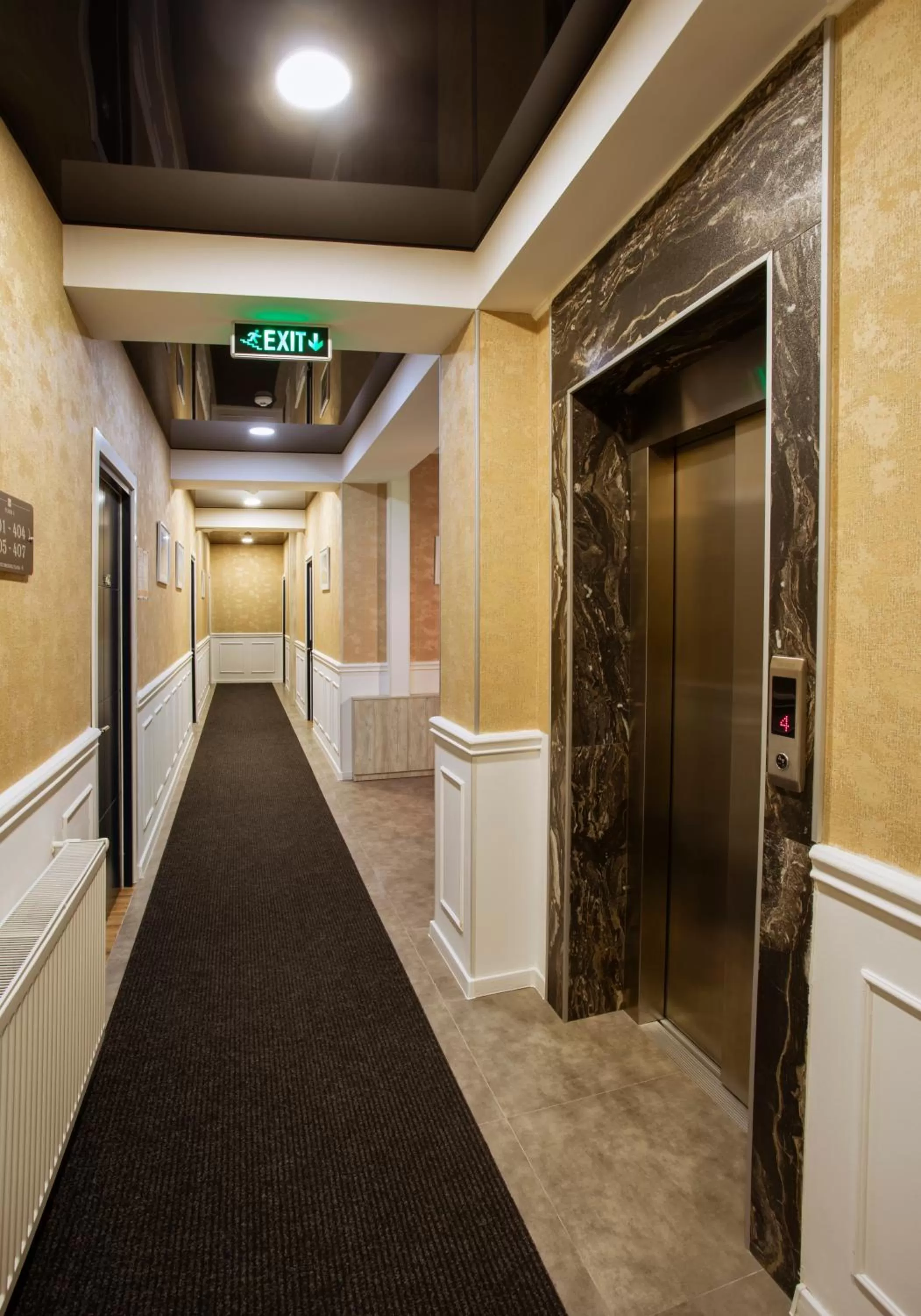 elevator in Apart Hotel West