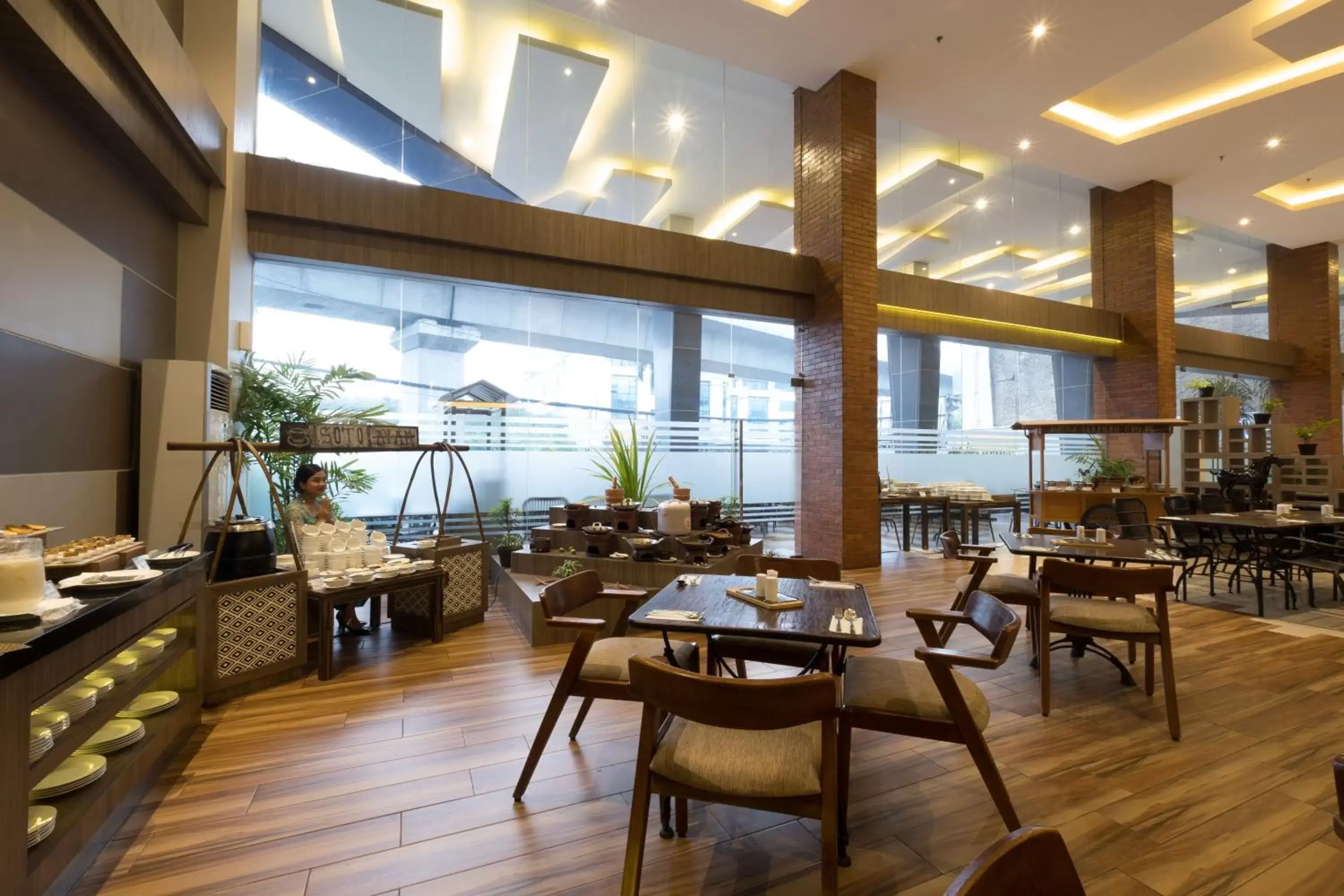 Restaurant/Places to Eat in Hotel 88 ITC Fatmawati Jakarta By WH Restaurant/Places to Eat in Hotel 88 ITC Fatmawati Jakarta By WH