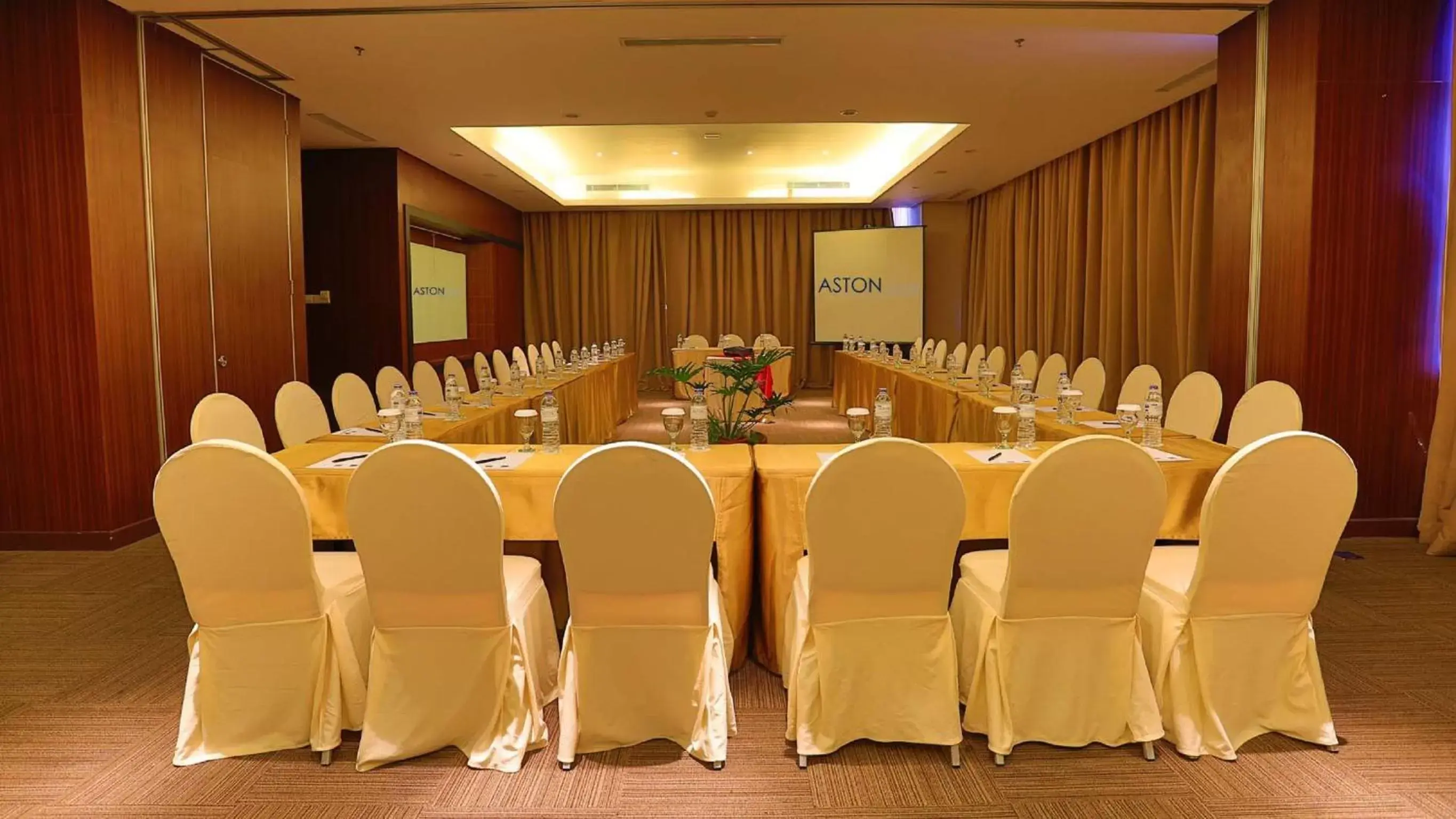 Meeting/conference room in ASTON Jambi Hotel & Conference Center
