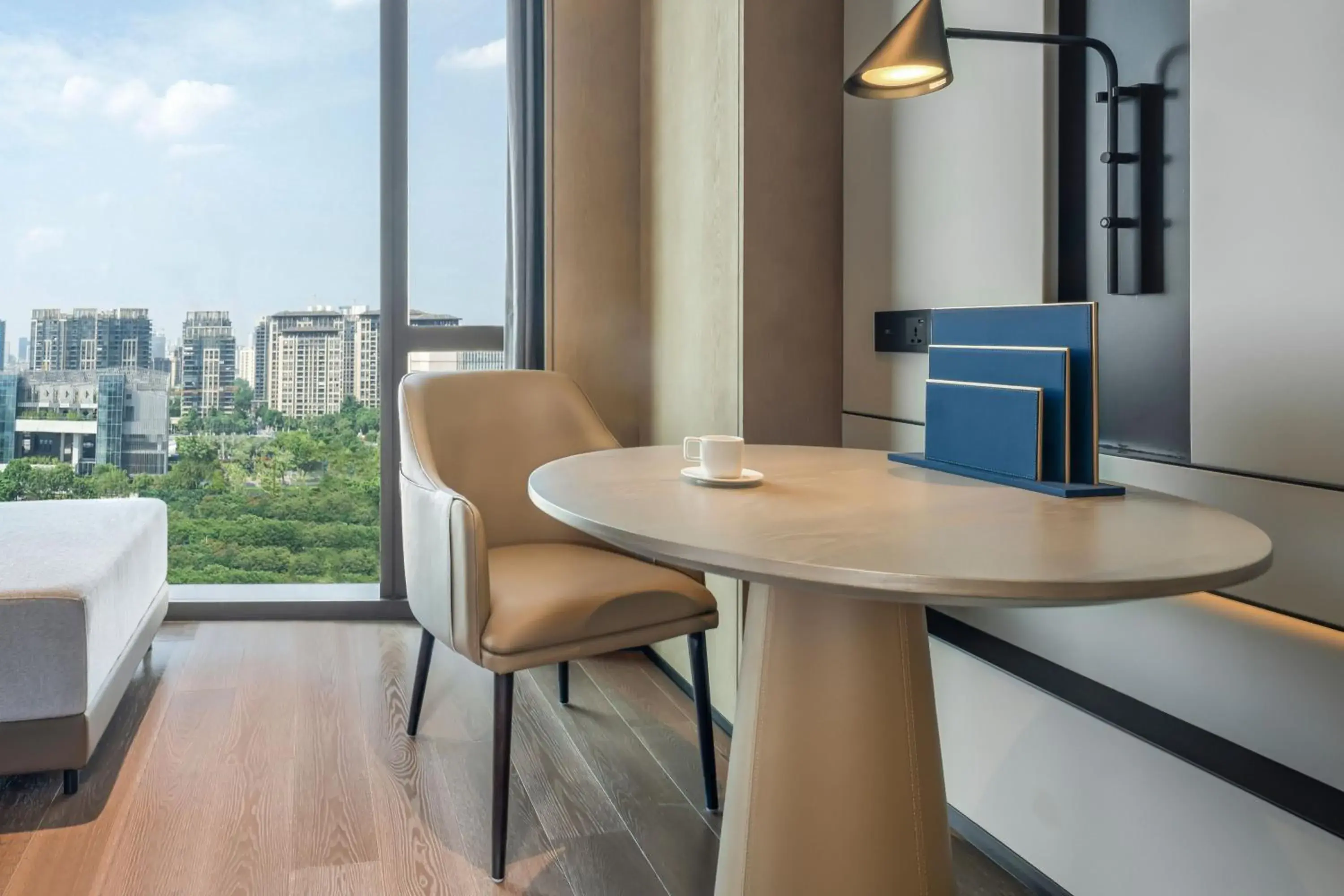 Photo of the whole room in Four Points by Sheraton Guangzhou, Baiyun