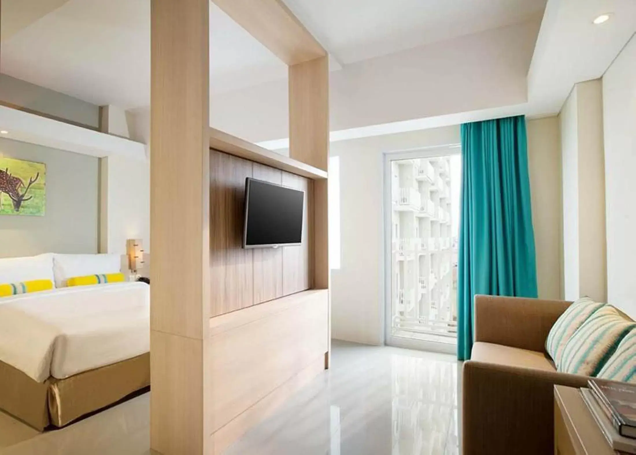 TV and multimedia, Bed in Swiss-Belcourt Bogor TV and multimedia, Bed in Swiss-Belcourt Bogor