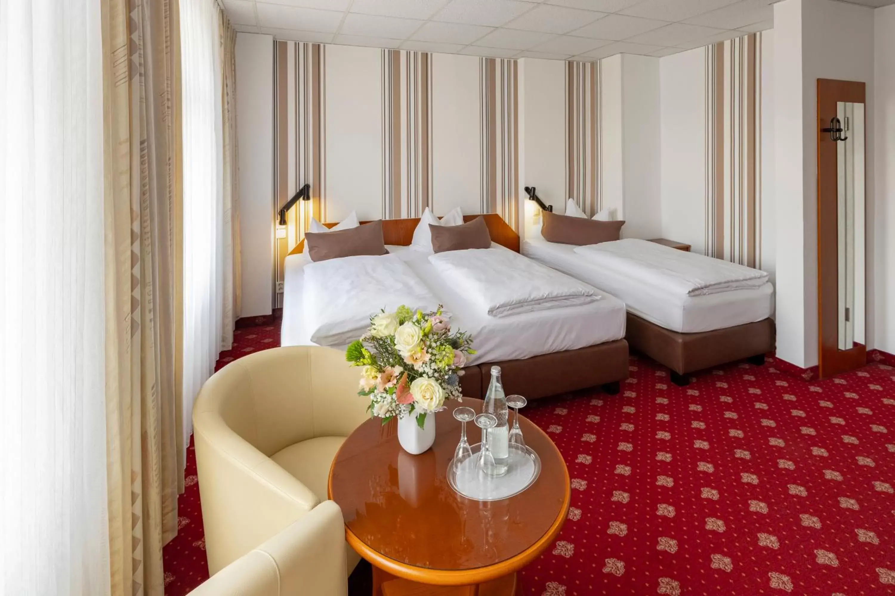 Photo of the whole room, Bed in Hotel Berlin