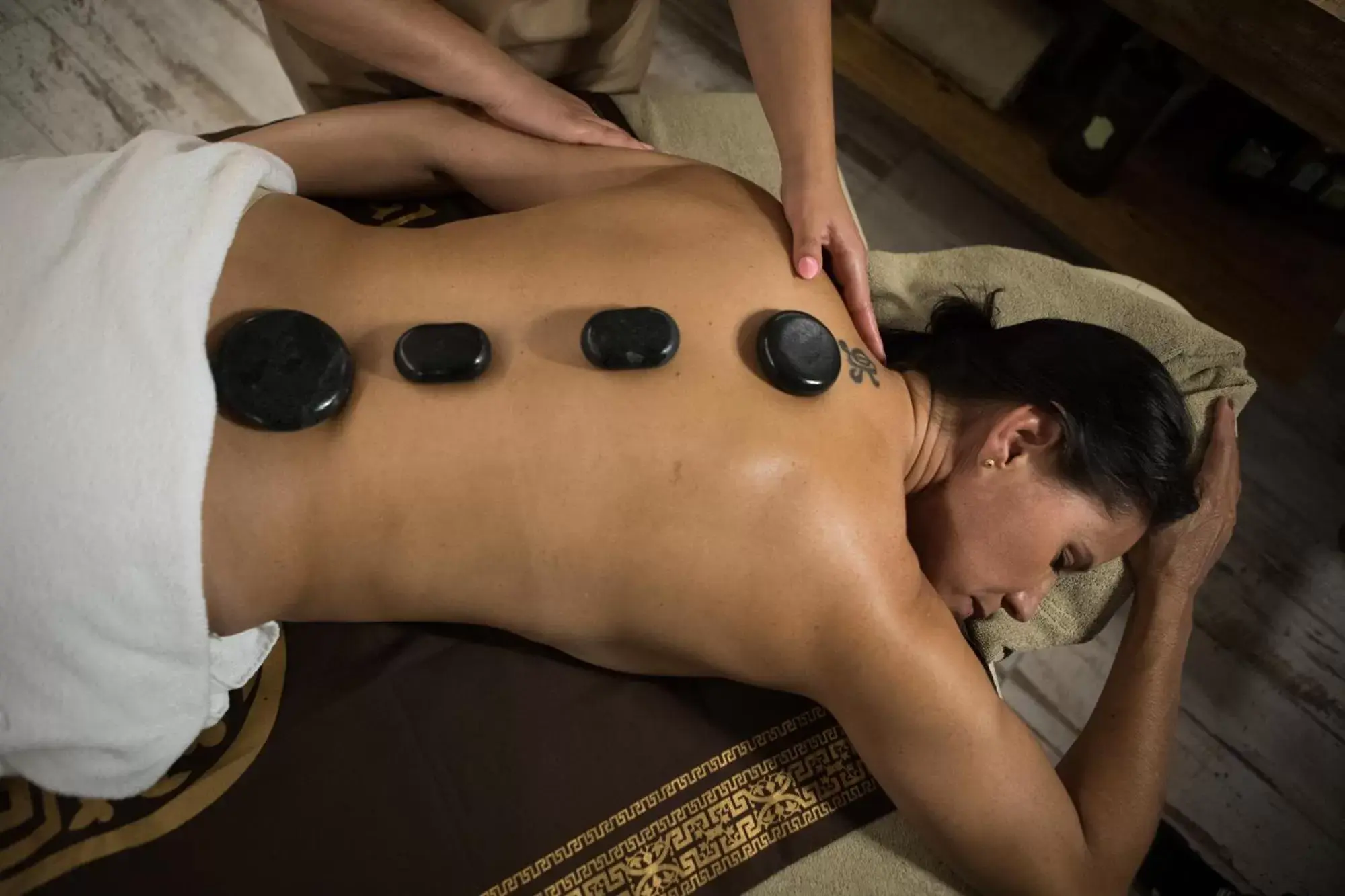 Massage in Well Hotel & Spa