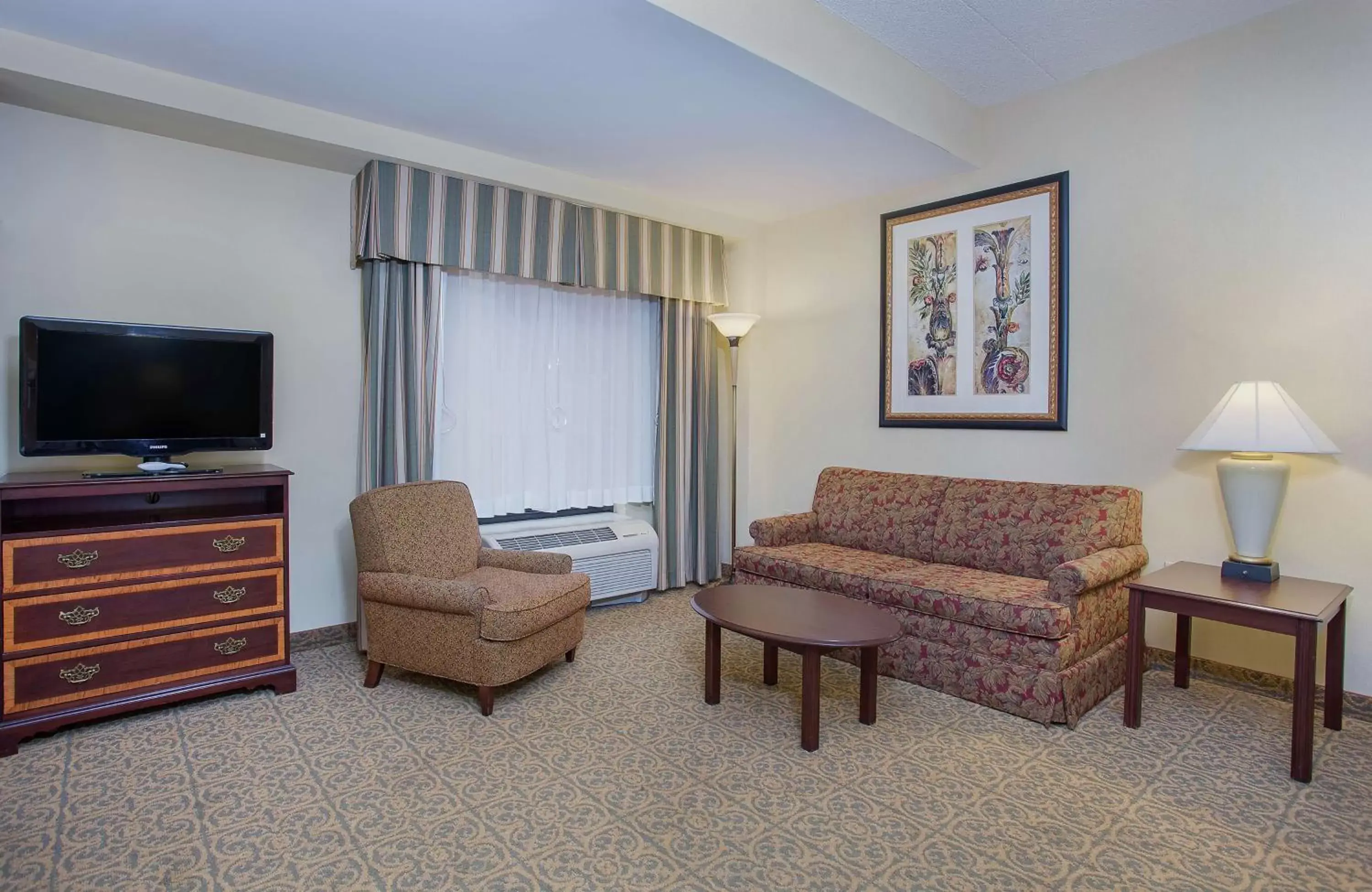 Bedroom, Seating Area in Hampton Inn Pikeville