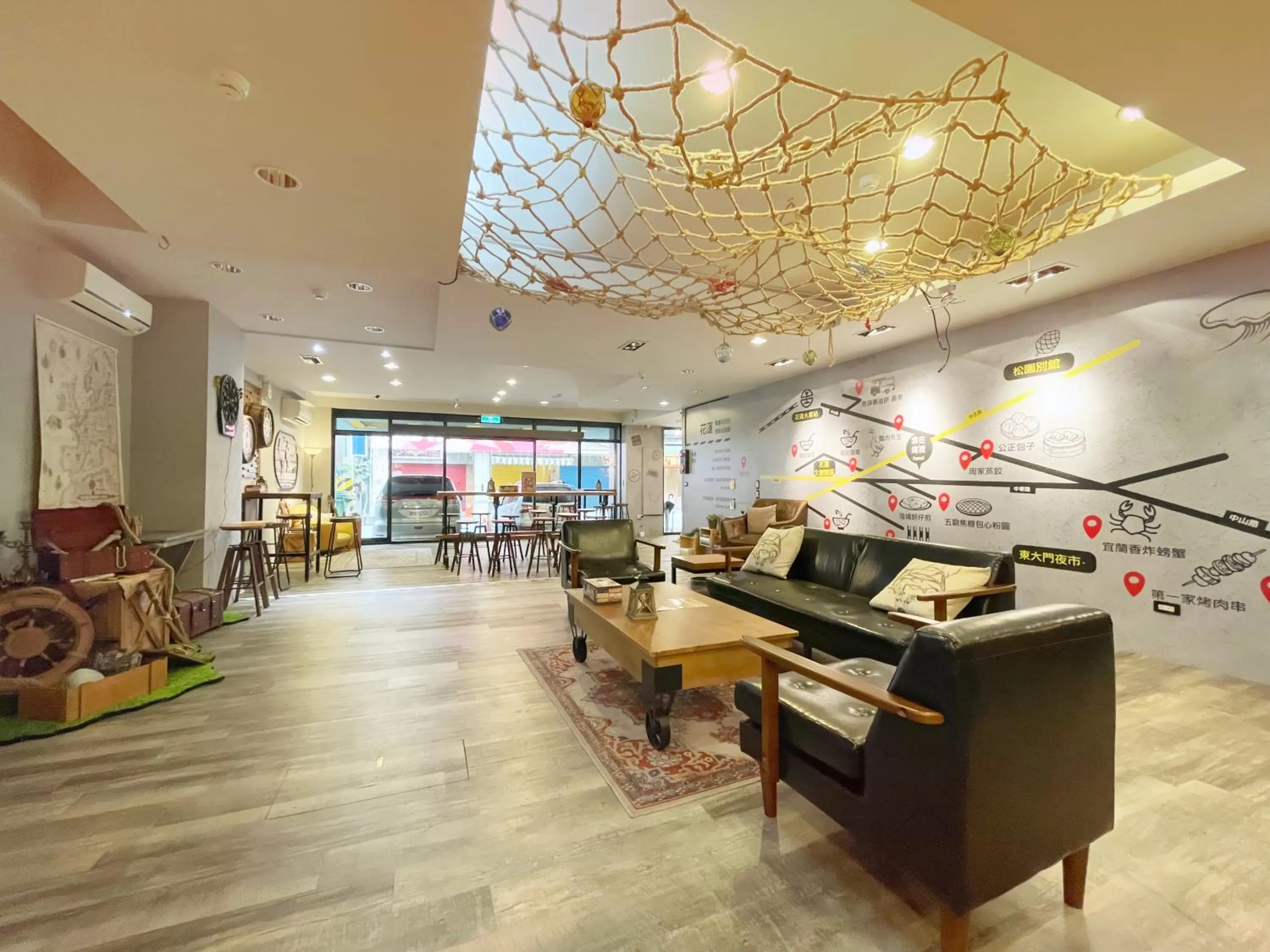 Seating area in Roaders Hotel Hualien Dongda