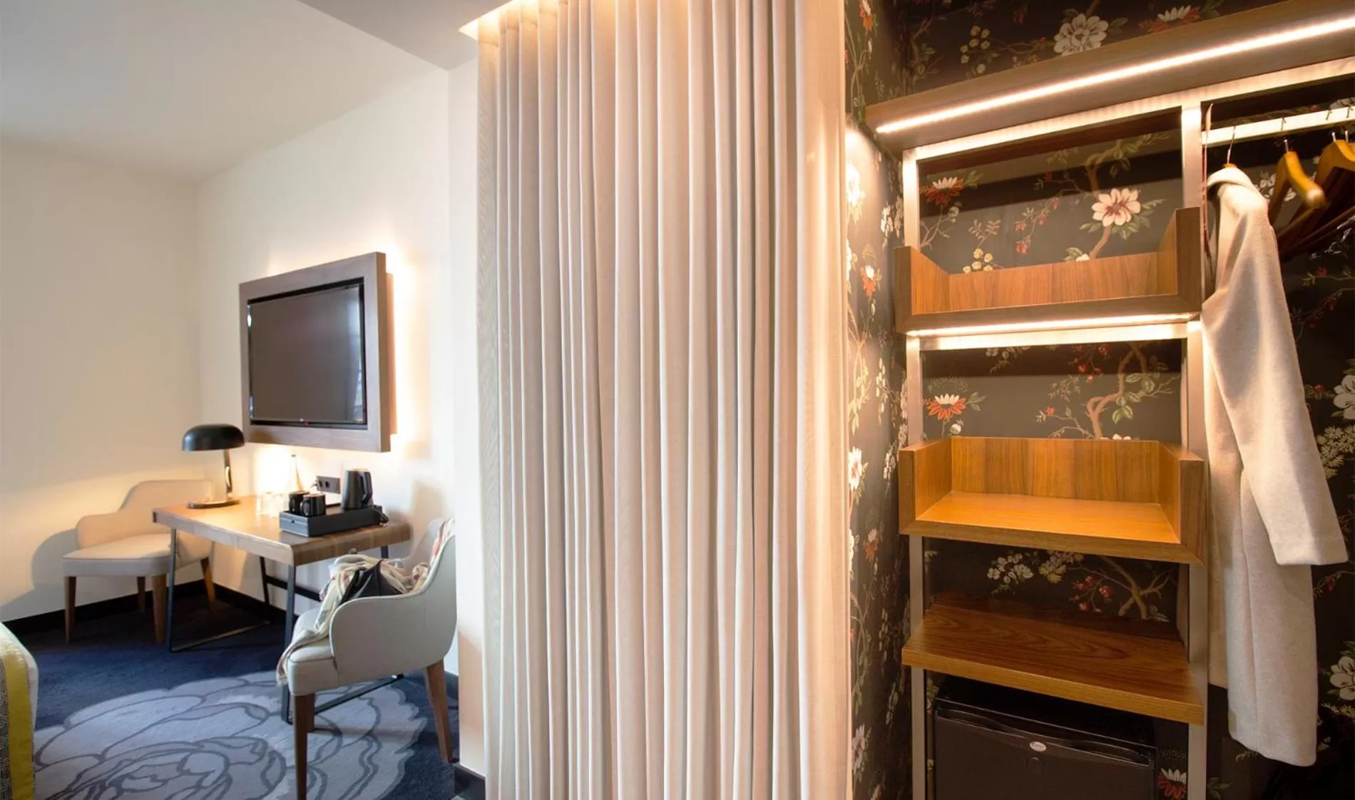 Photo of the whole room, Bed in Pousada do Porto - Rua das Flores