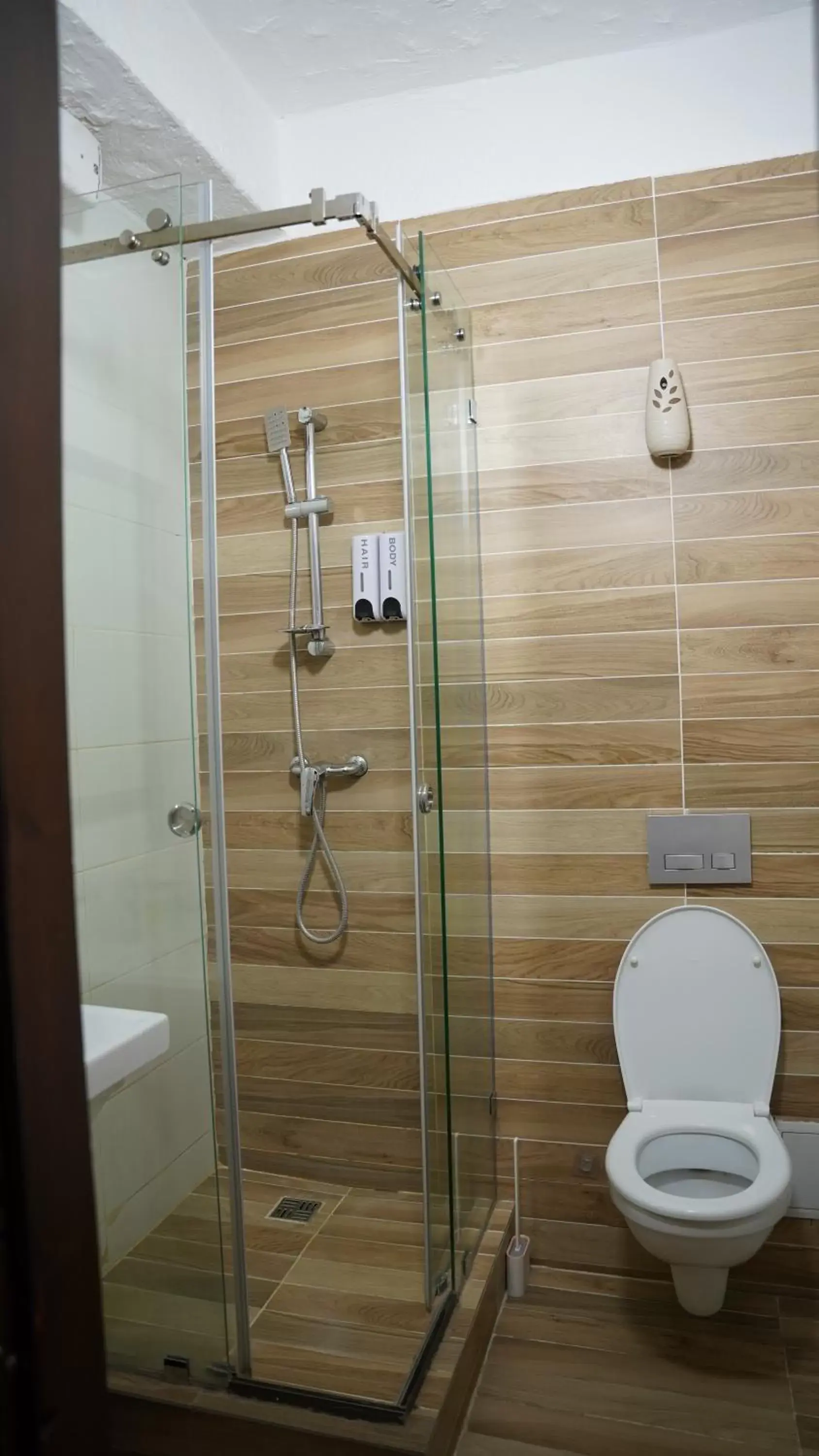 Bathroom in Saraishyq Hotel