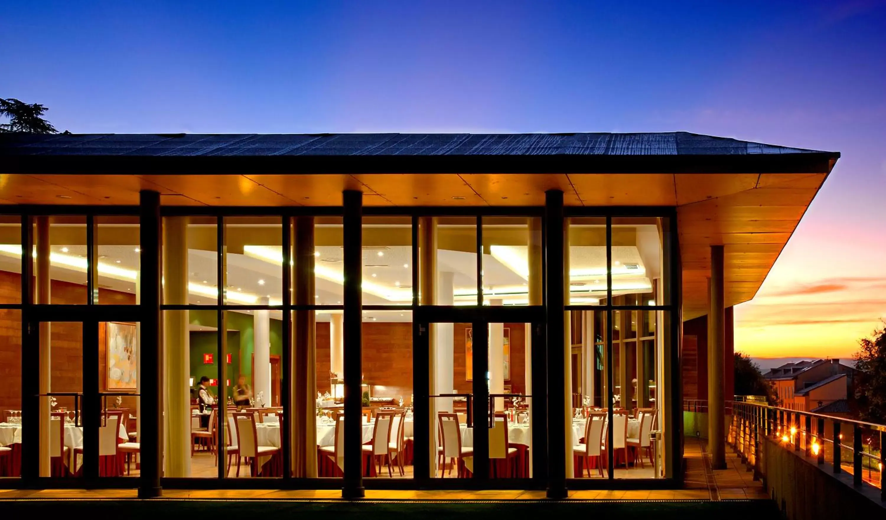 Property building in Abba Burgos Property building in Abba Burgos