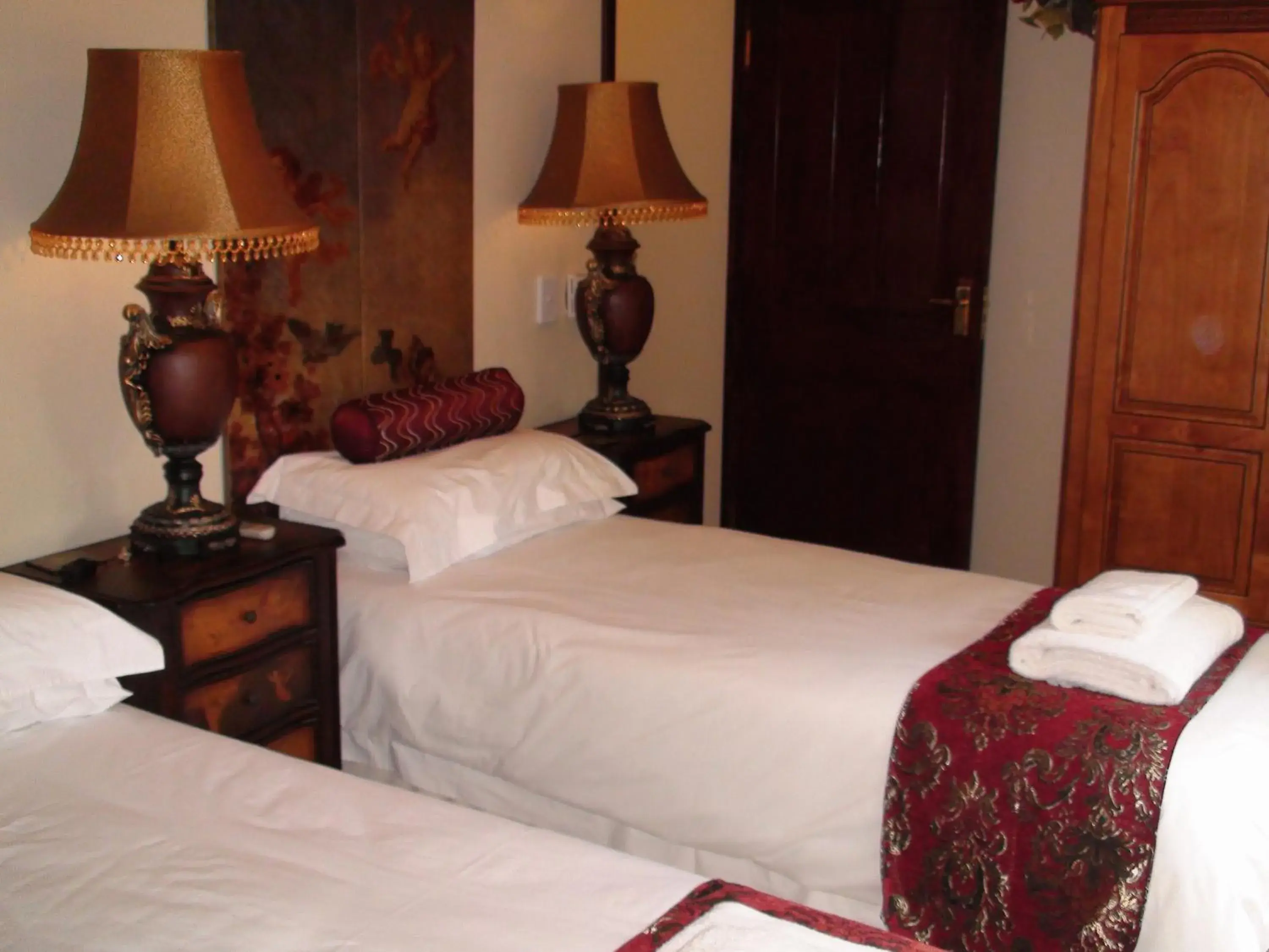 Bedroom, Bed in Villa Lugano Guesthouse