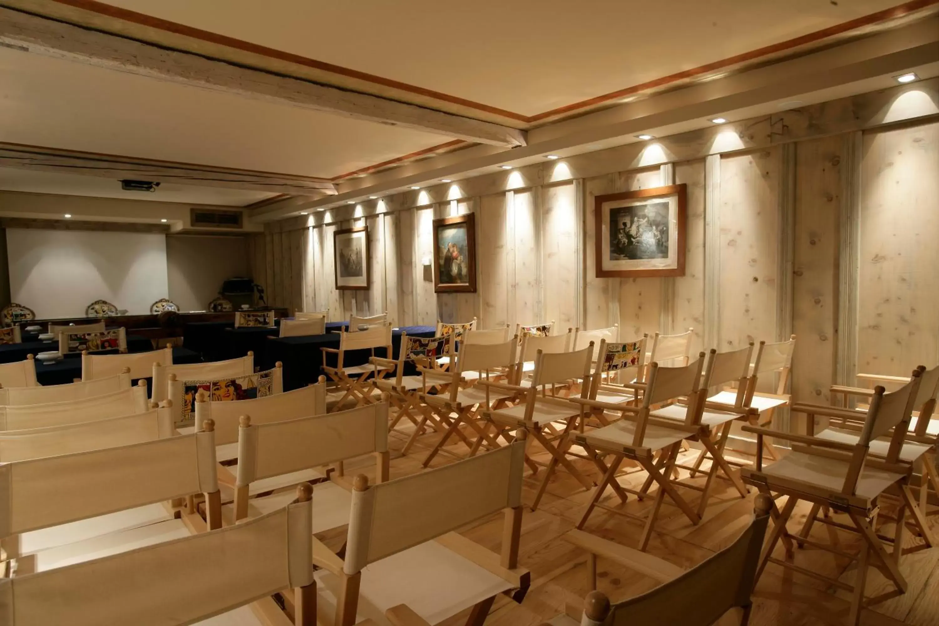 Meeting/conference room, Restaurant/Places to Eat in Hotel Chalet La Meridiana