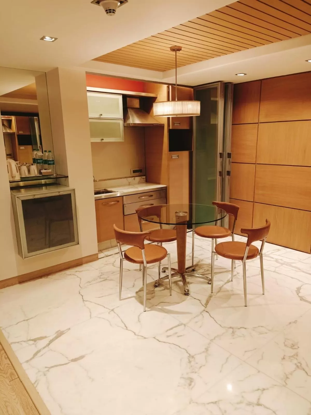 Dining area in Mirage Hotel, Mumbai International Airport