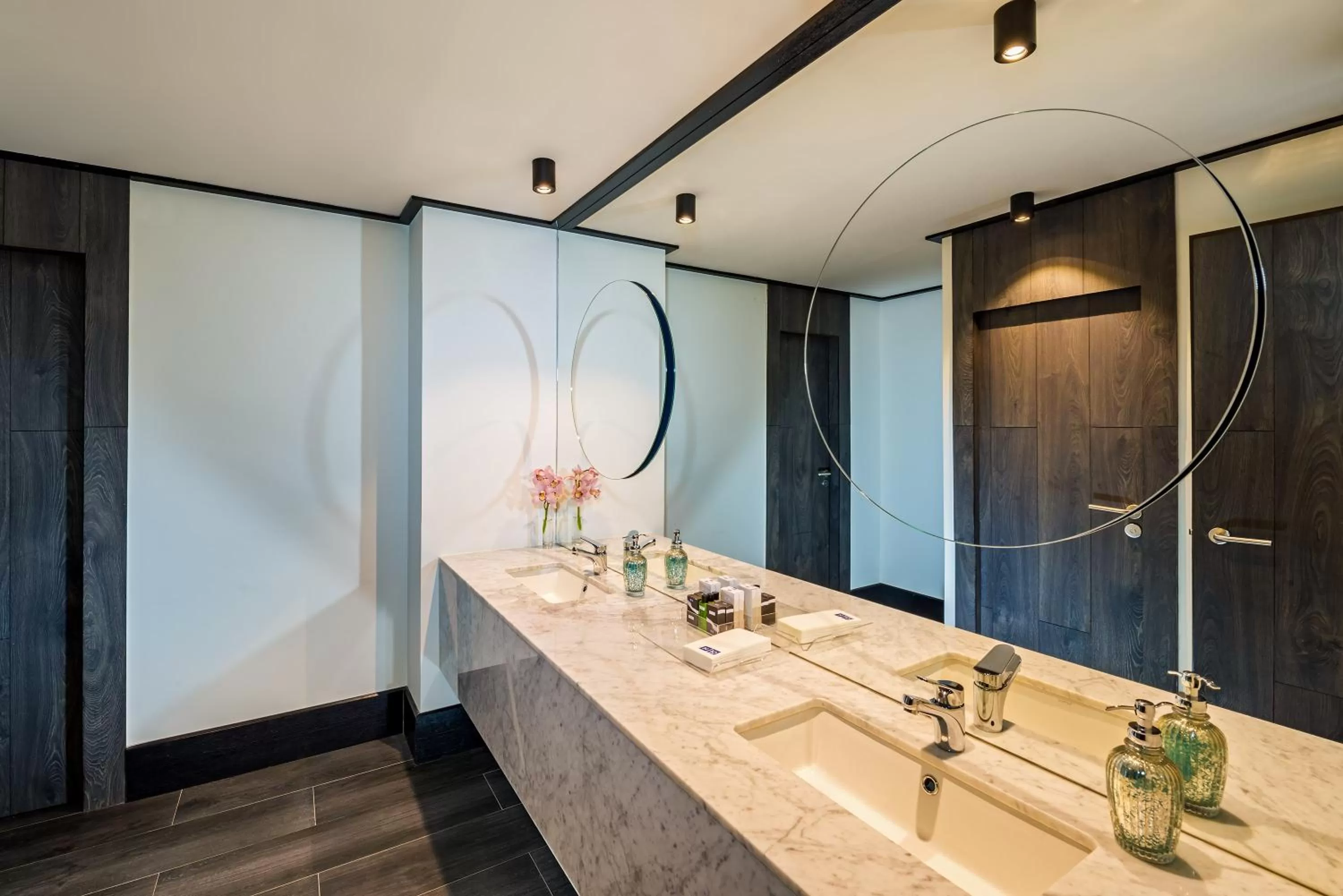 Bathroom in H10 Puerta de Alcalá 4 Sup