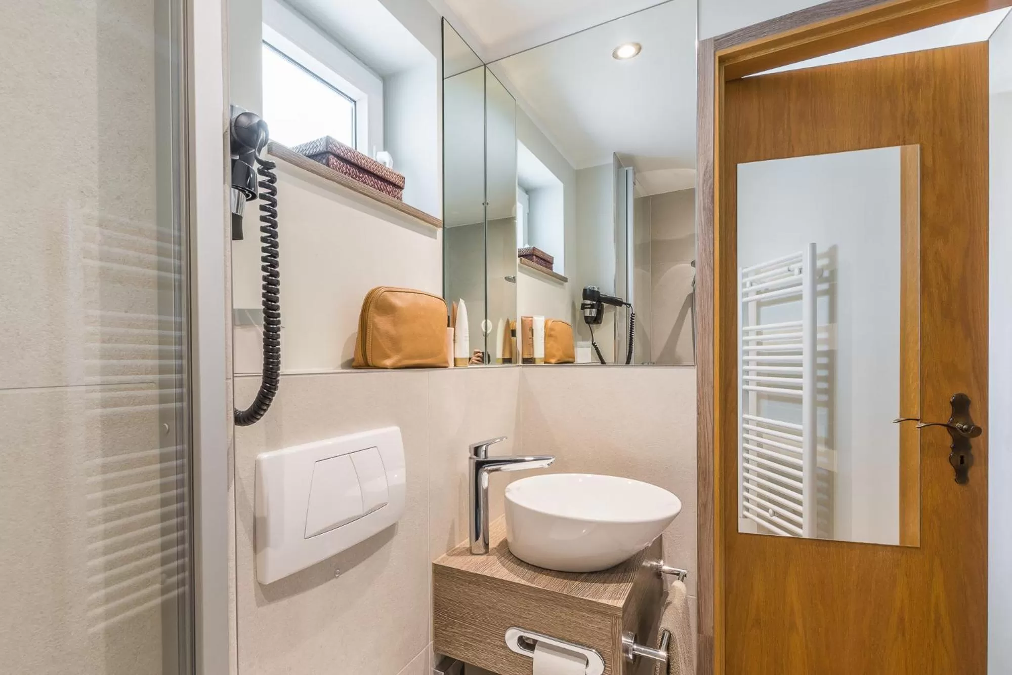 Shower in Romantik Hotel Ahrenberg