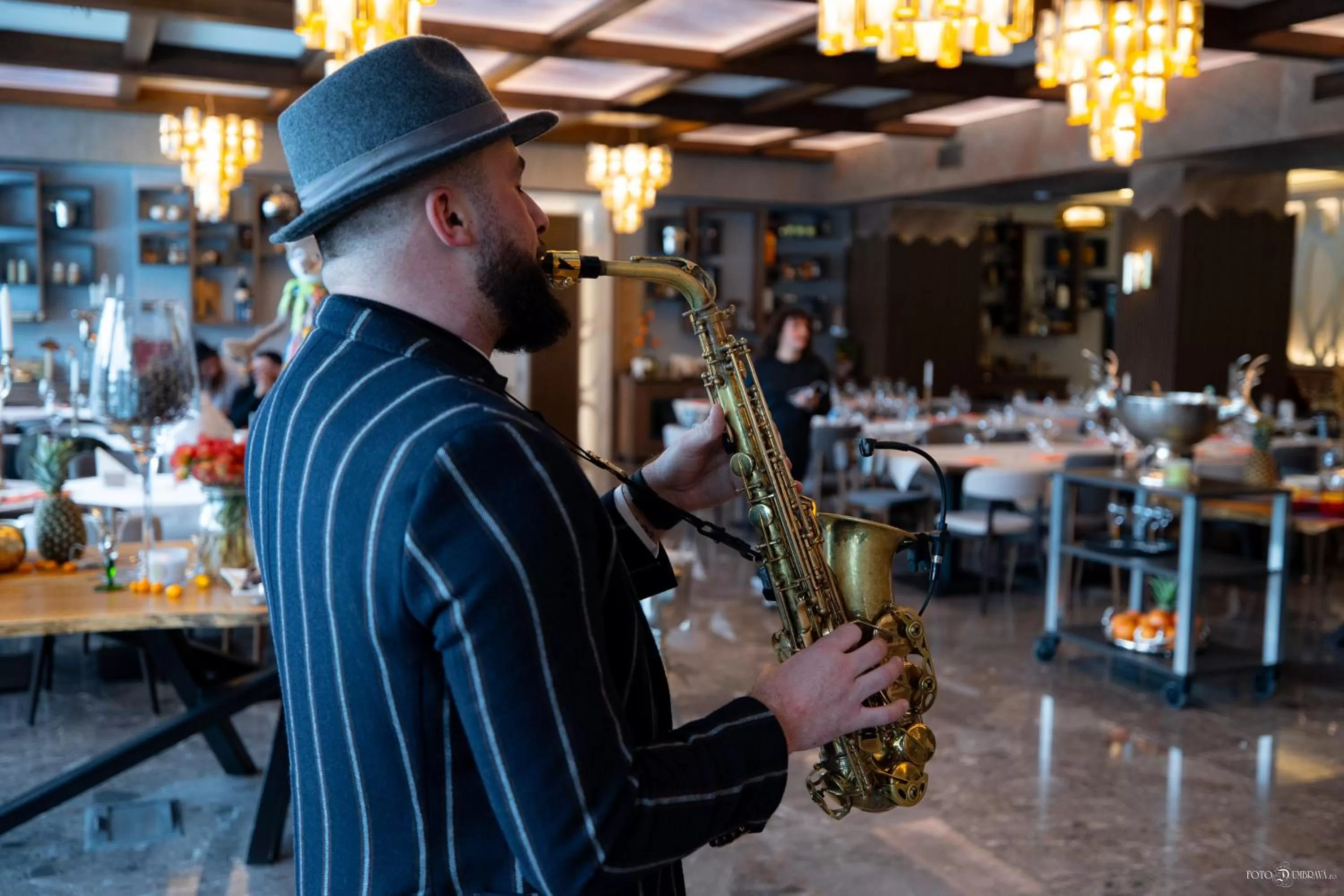 Restaurant/places to eat in Hotel Belmont