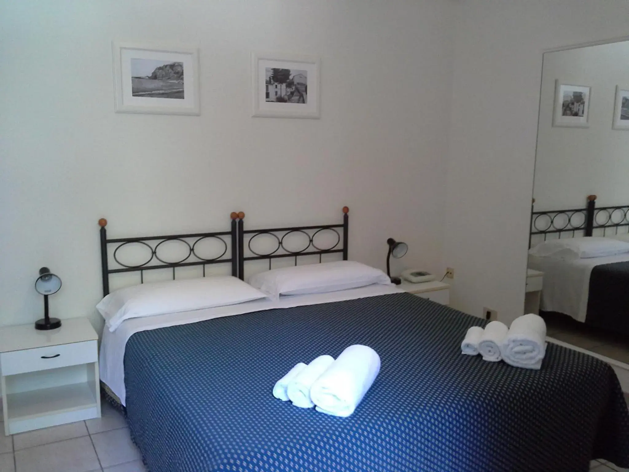 Photo of the whole room, Bed in Hotel Il Parco Sirolo