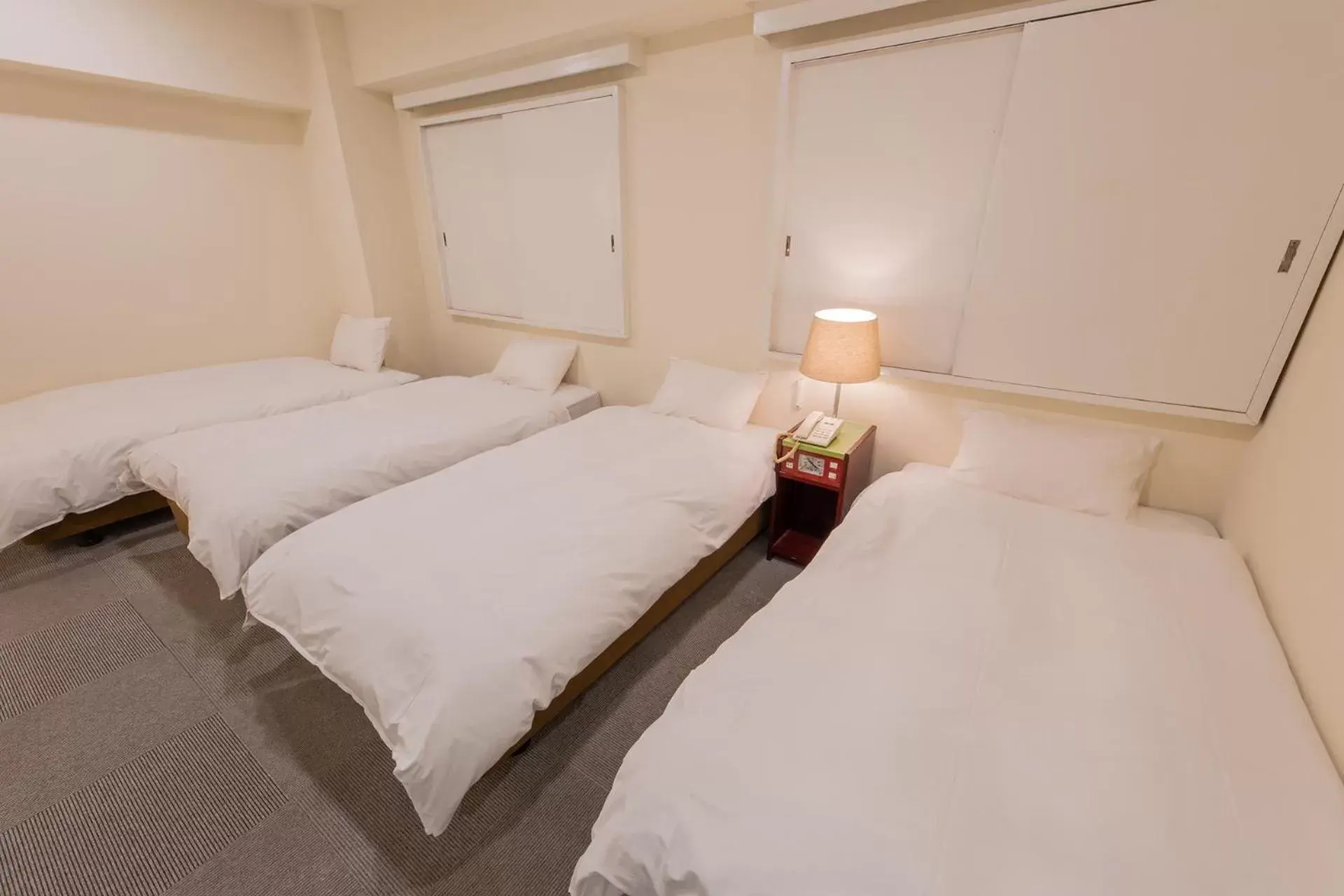 Photo of the whole room, Bed in Hotel Kansai