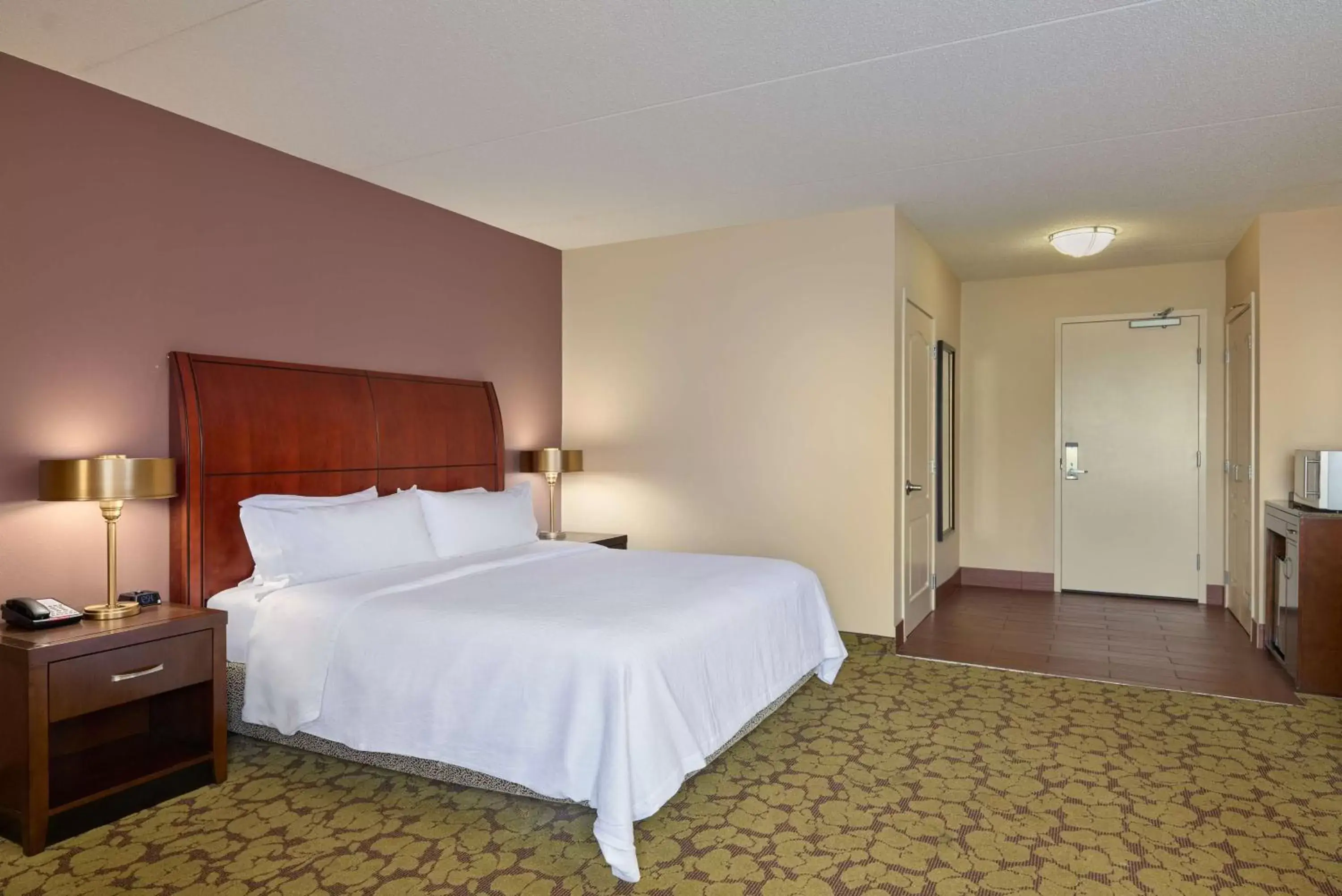 King Room with Roll-In Shower - Mobility/Hearing Accessible in Hilton Garden Inn Hershey King Room with Roll-In Shower - Mobility/Hearing Accessible in Hilton Garden Inn Hershey