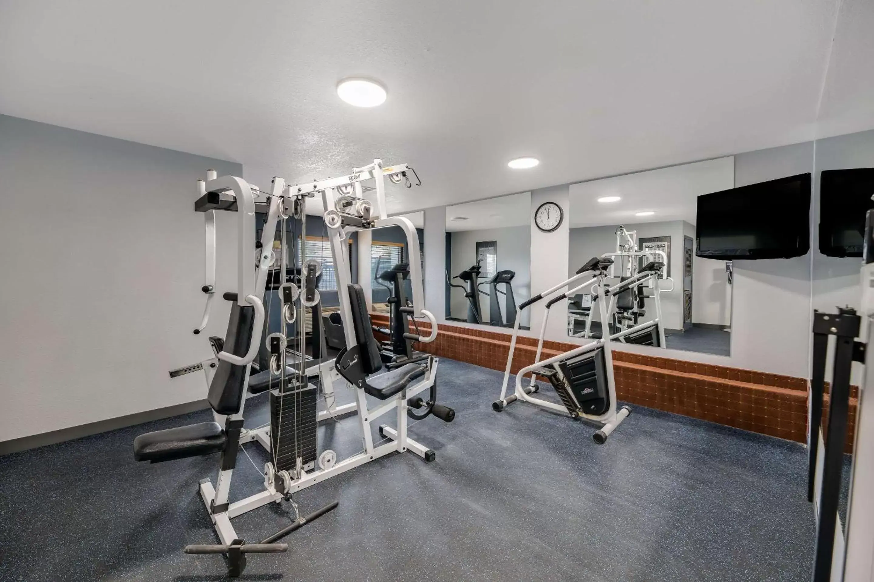 Fitness centre/facilities in Quality Inn & Suites Artesia Fitness centre/facilities in Quality Inn & Suites Artesia