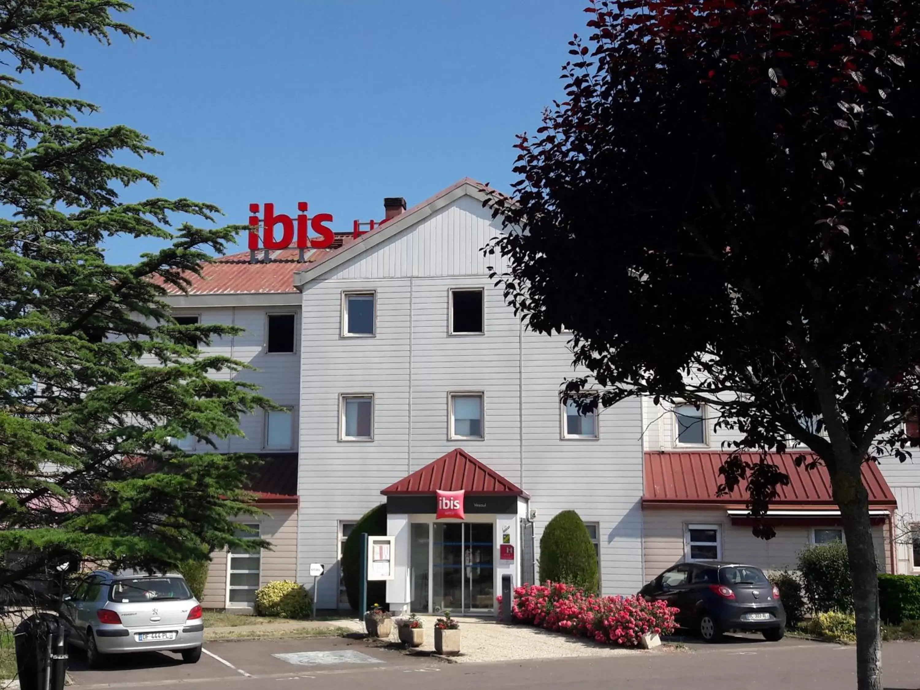 Facade/entrance, Property Building in ibis Vesoul