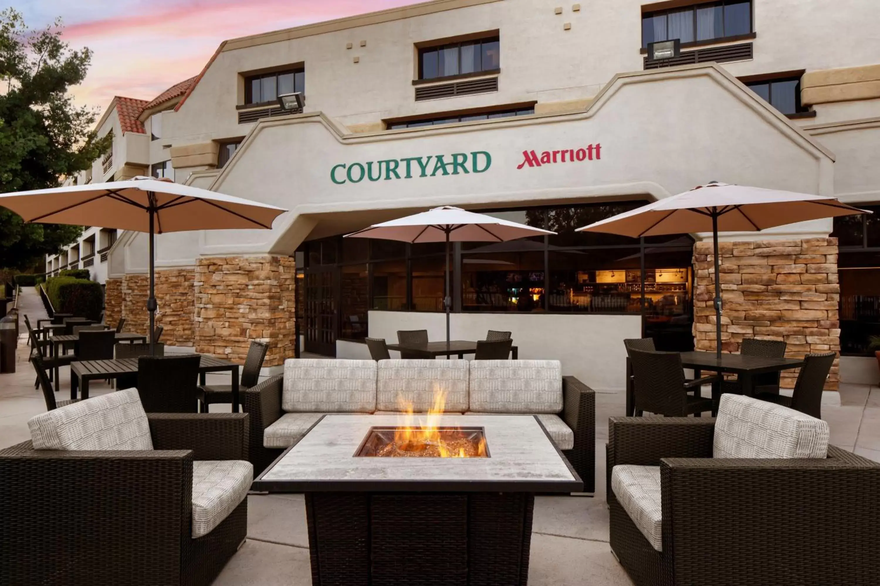 Property building, Restaurant/Places to Eat in Courtyard by Marriott San Diego Rancho Bernardo