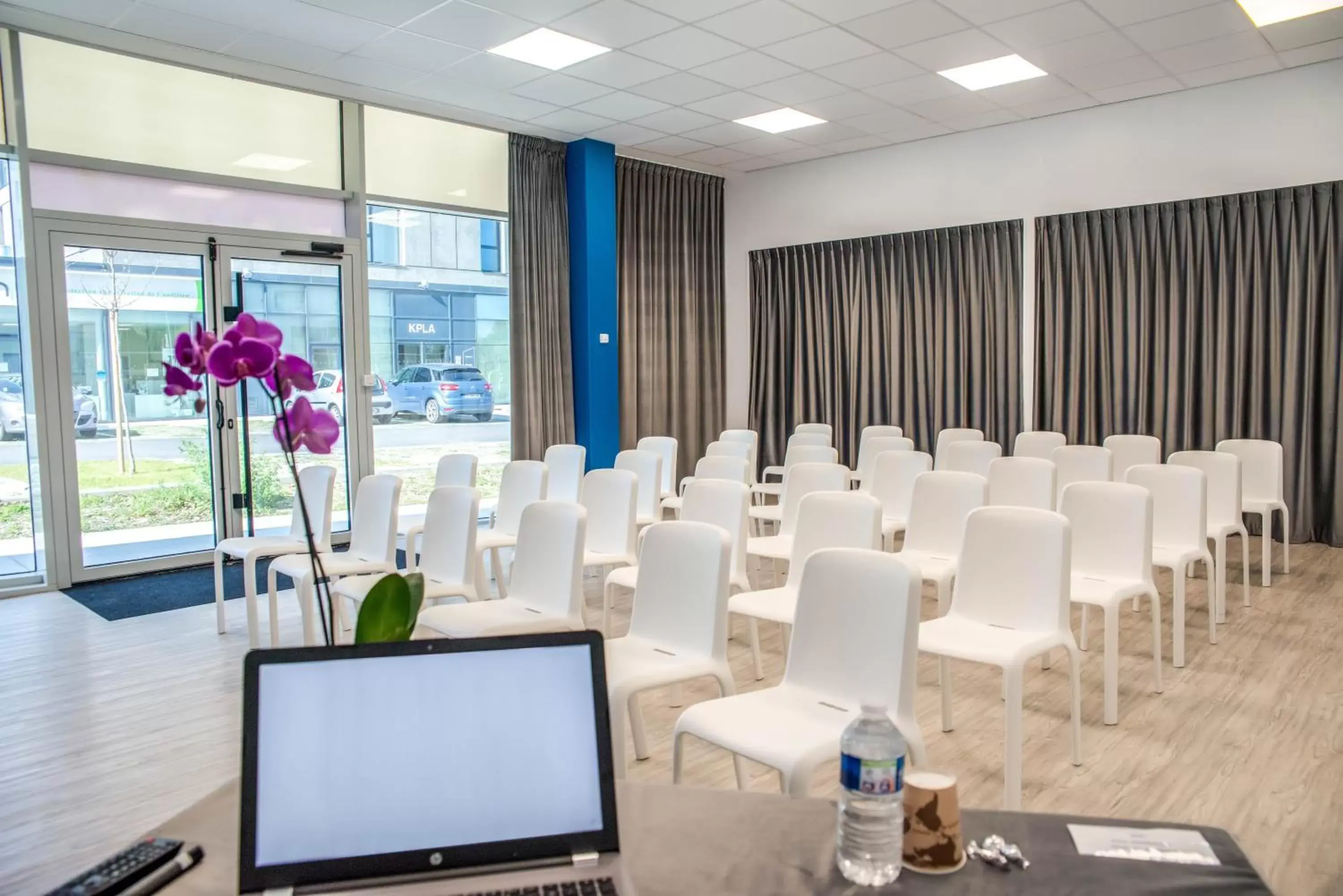 Meeting/conference room in B&B HOTEL Saint-Nazaire Pornichet