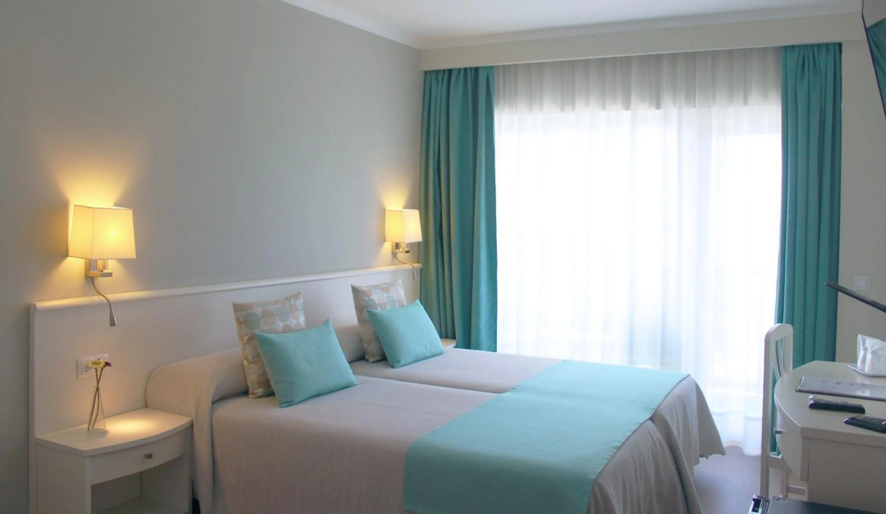 Bedroom, Bed in Hotel Creta Paguera