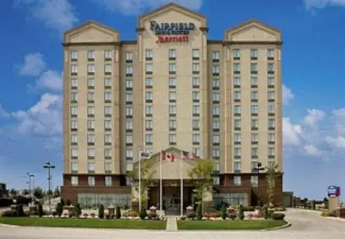 Property Building in Fairfield Inn & Suites by Marriott Toronto Airport