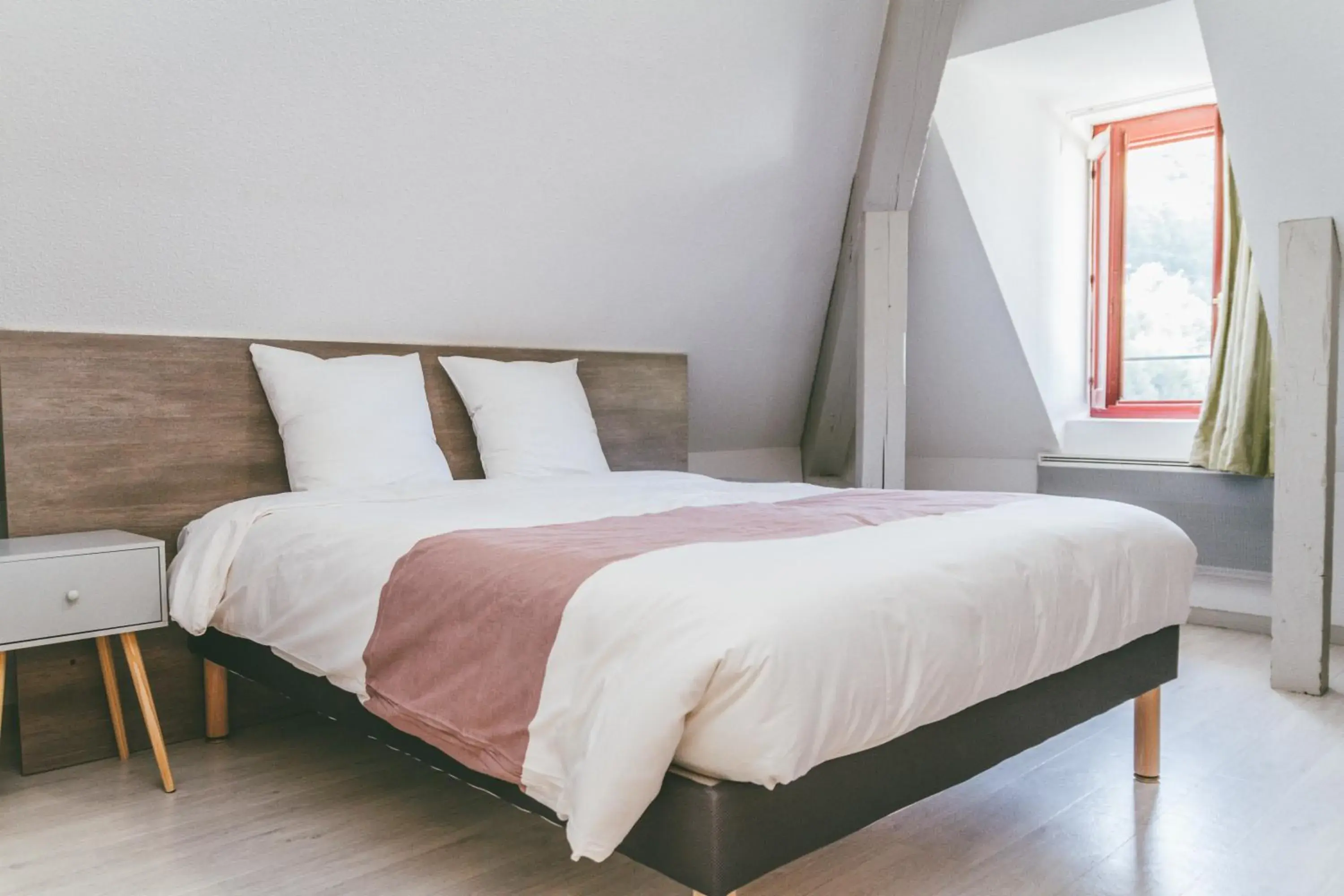 Privilege Double Room in Terres de France - Appart'Hotel le Splendid Privilege Double Room in Terres de France - Appart'Hotel le Splendid