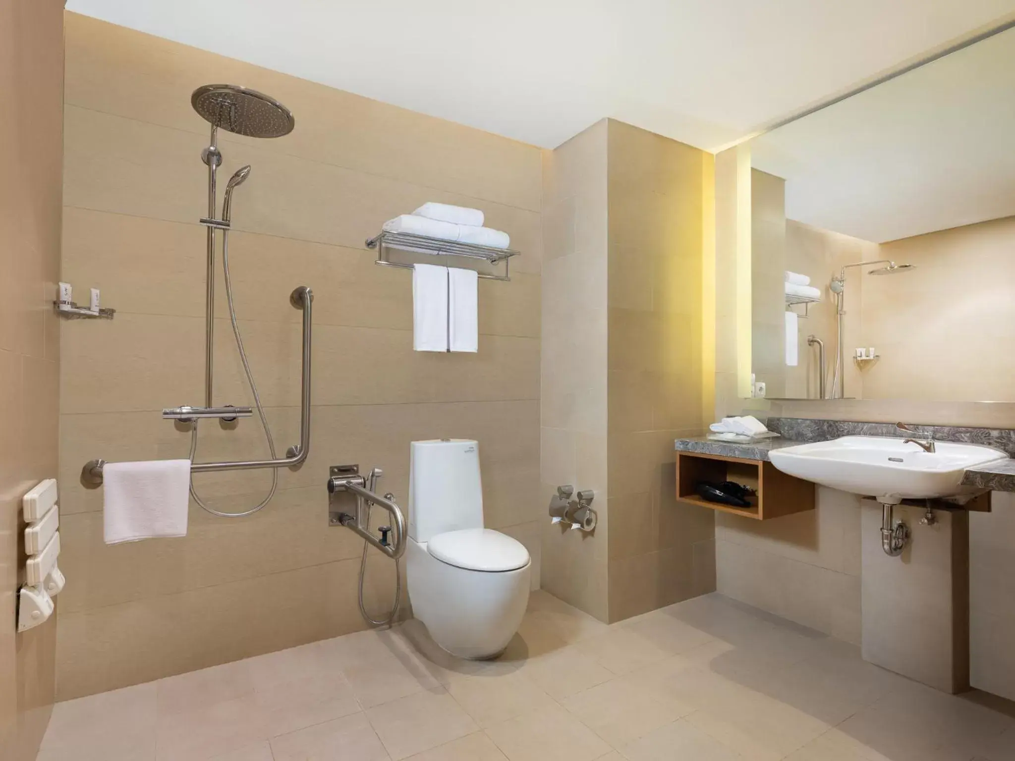 Bathroom in Holiday Inn & Suites Jakarta Gajah Mada, an IHG Hotel