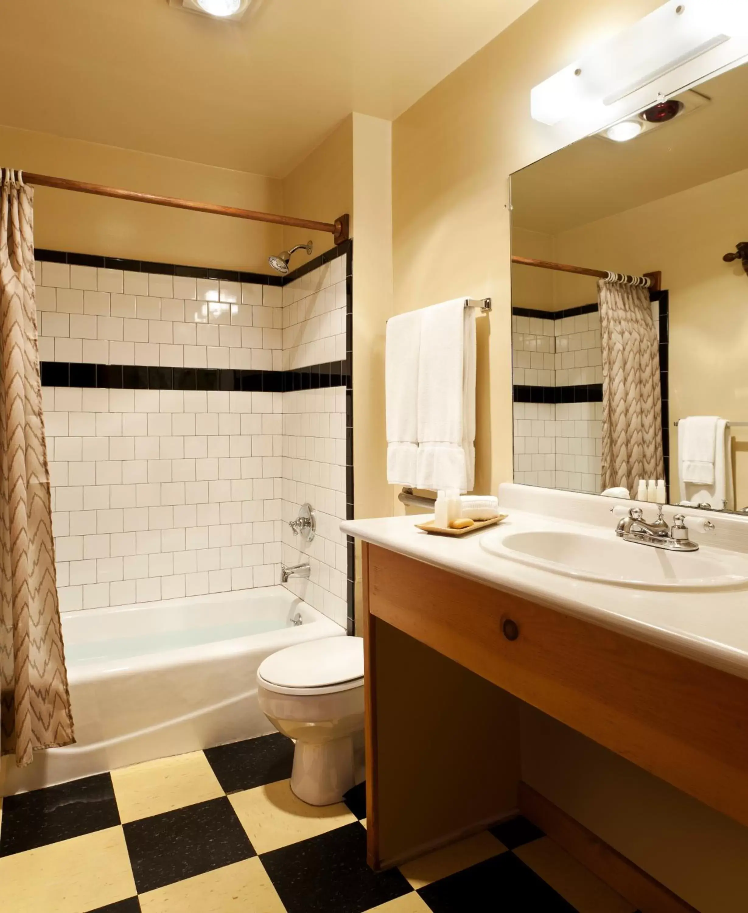 Bathroom in Tamarack Lodge