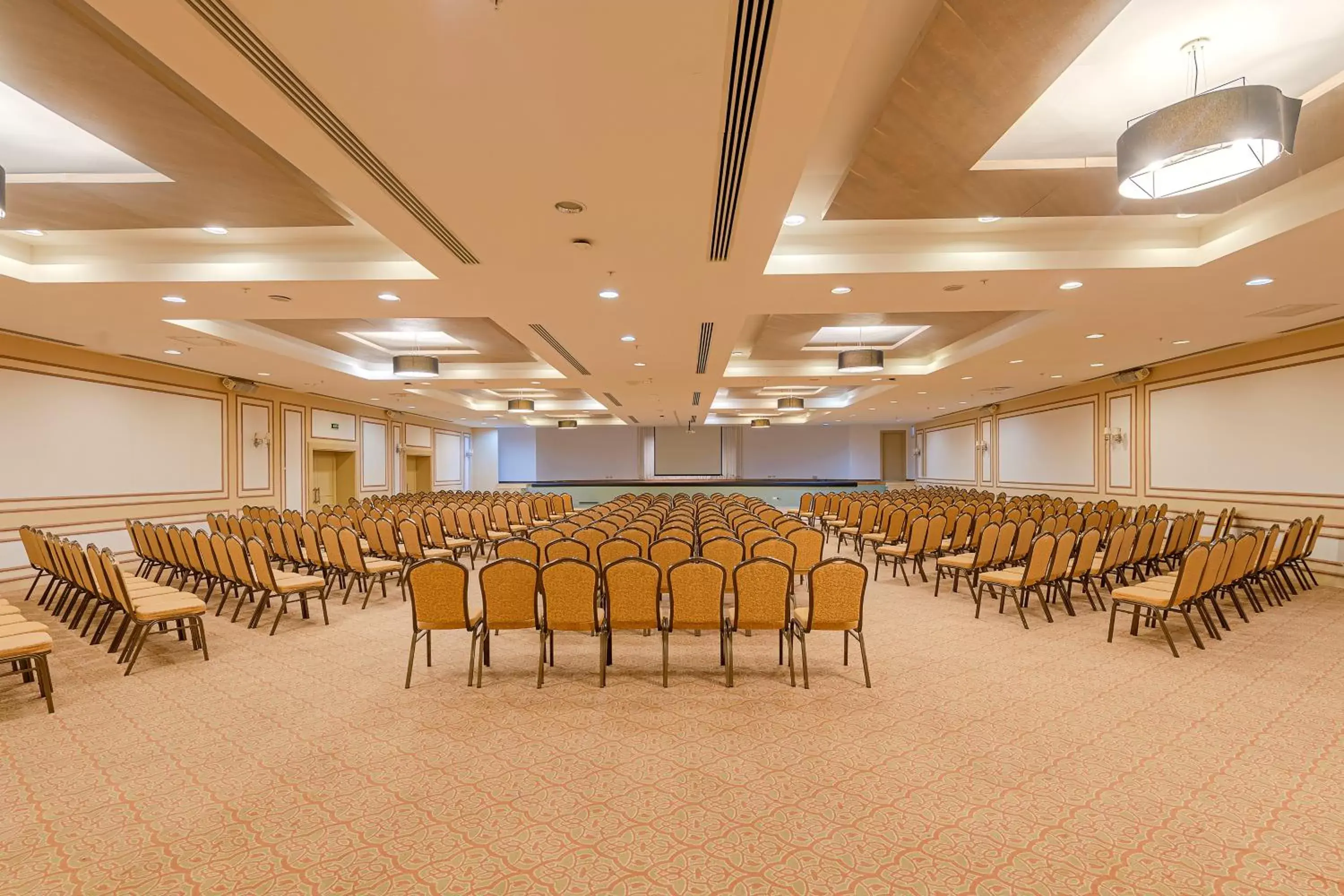 Meeting/conference room in Mukarnas Spa & Resort Hotel