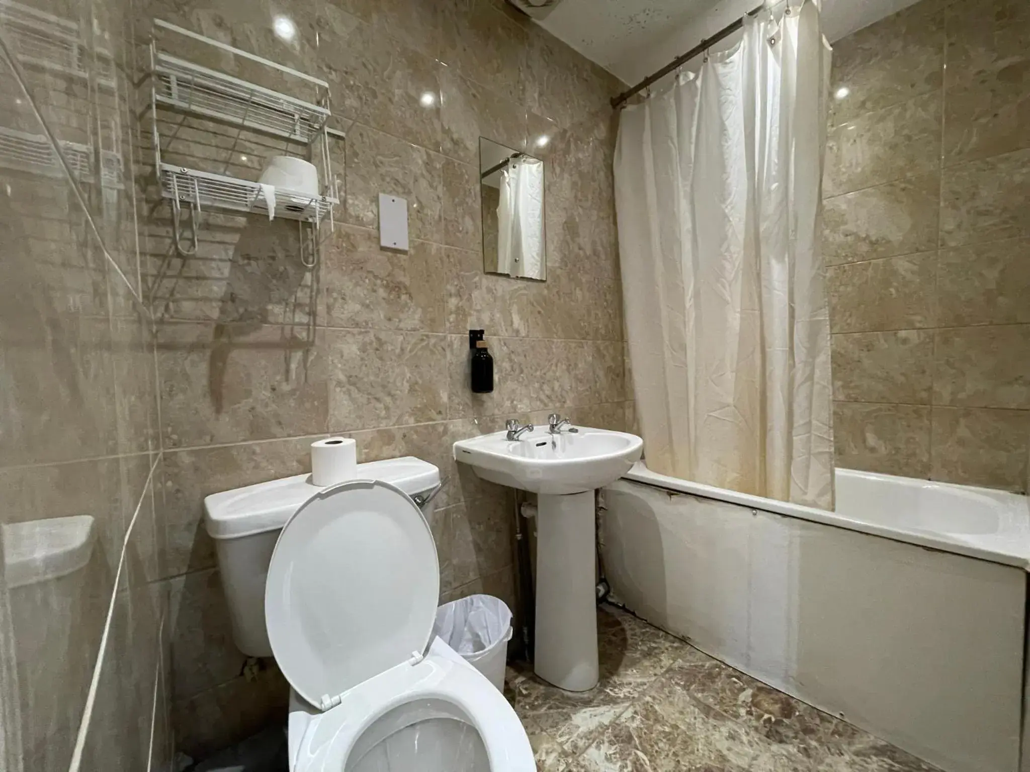 Bathroom in The Somerset Hotel