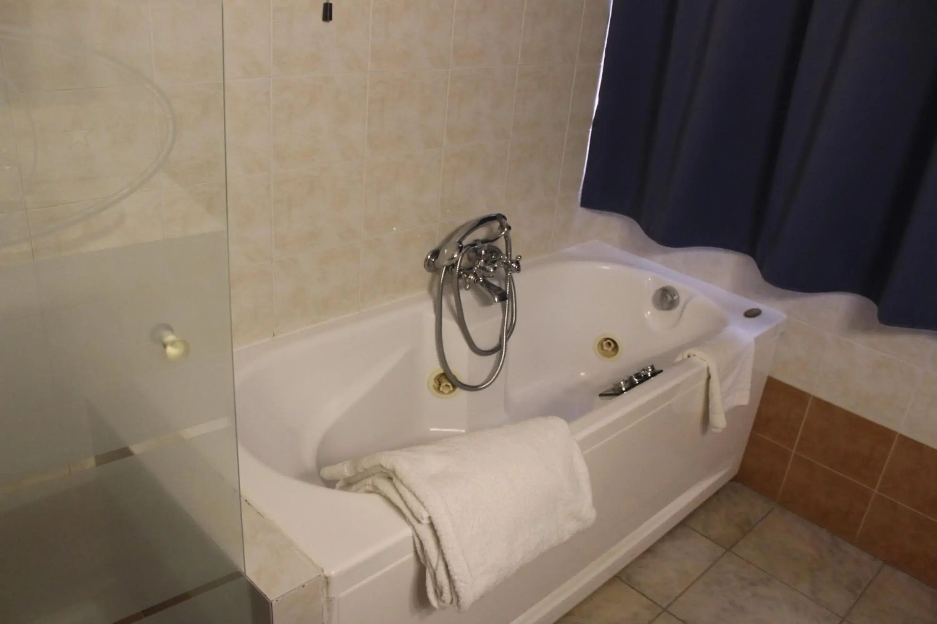Bathroom in Hotel Forum